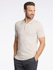Lindbergh - S/S polo knit - lowest prices - off white mel - 2