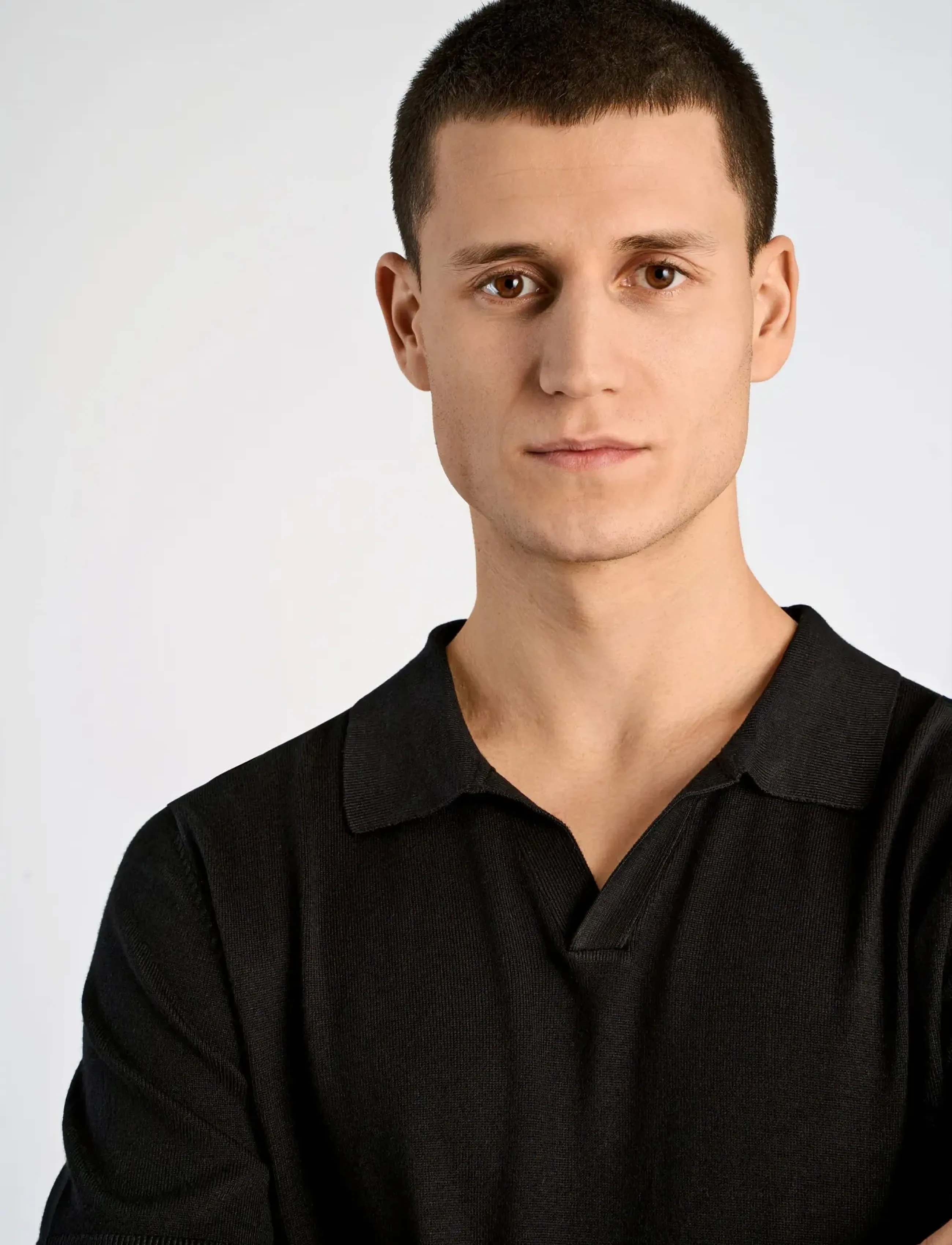 Ecovero S/S V-Neck Polo 4