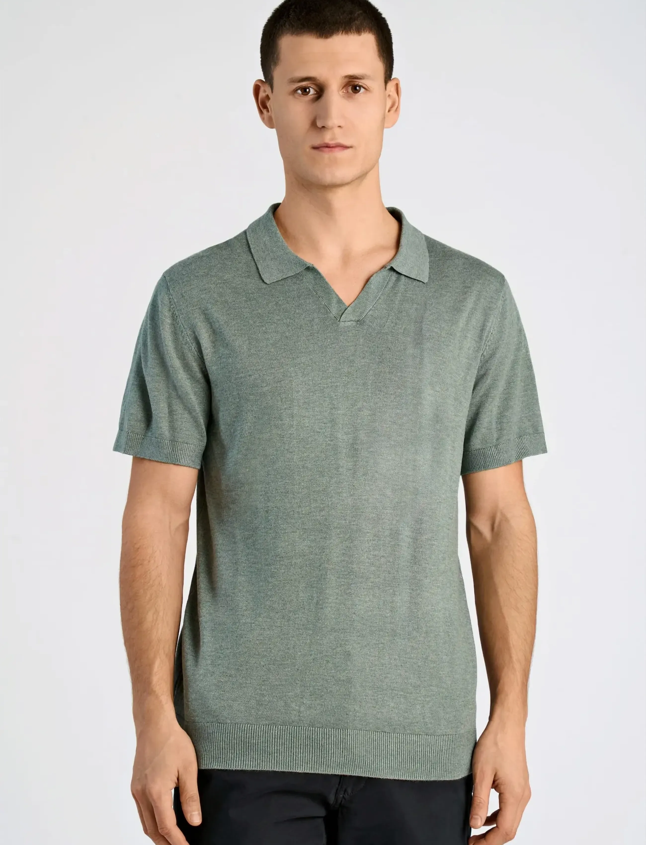 Ecovero S/S V-Neck Polo 2