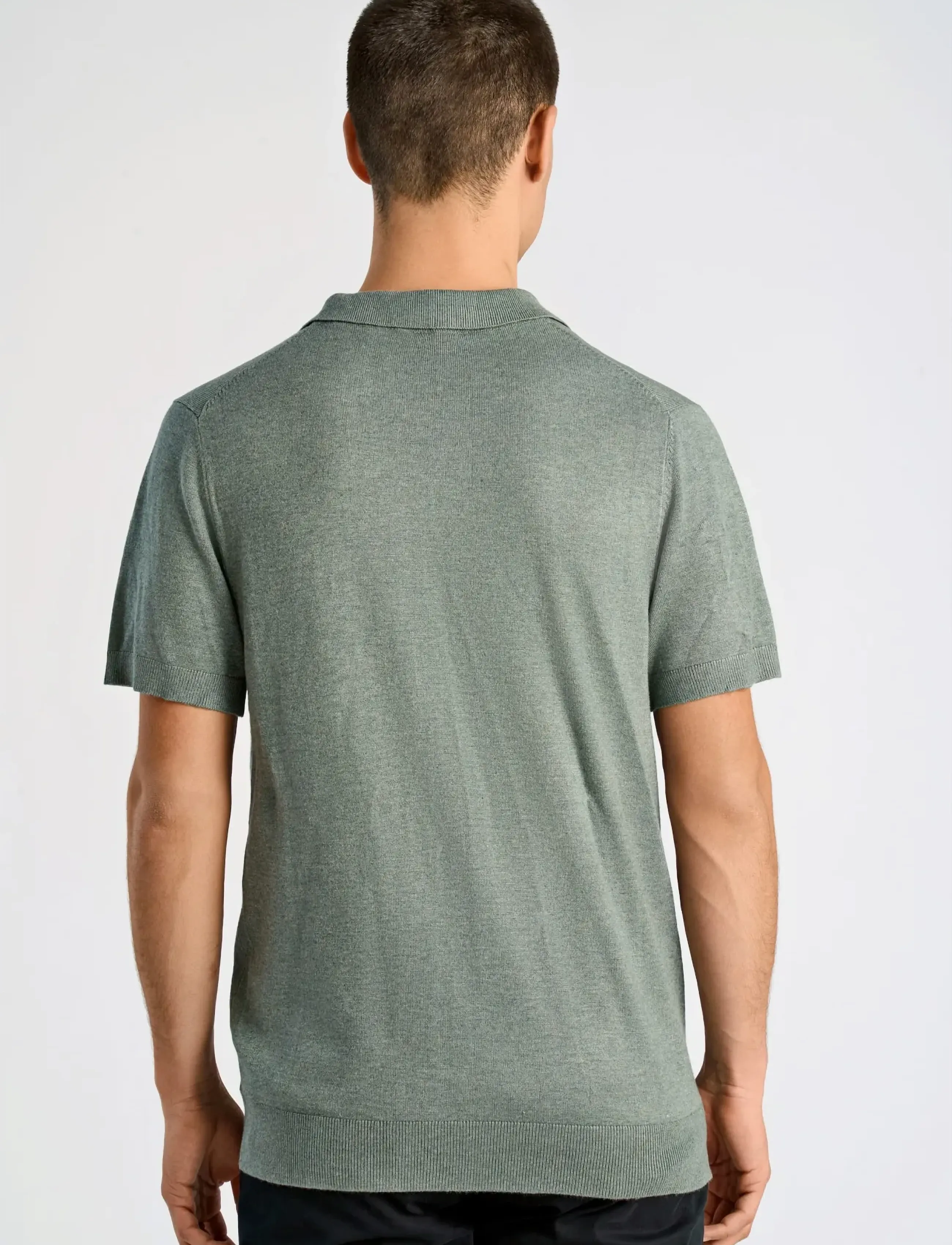 Ecovero S/S V-Neck Polo 3
