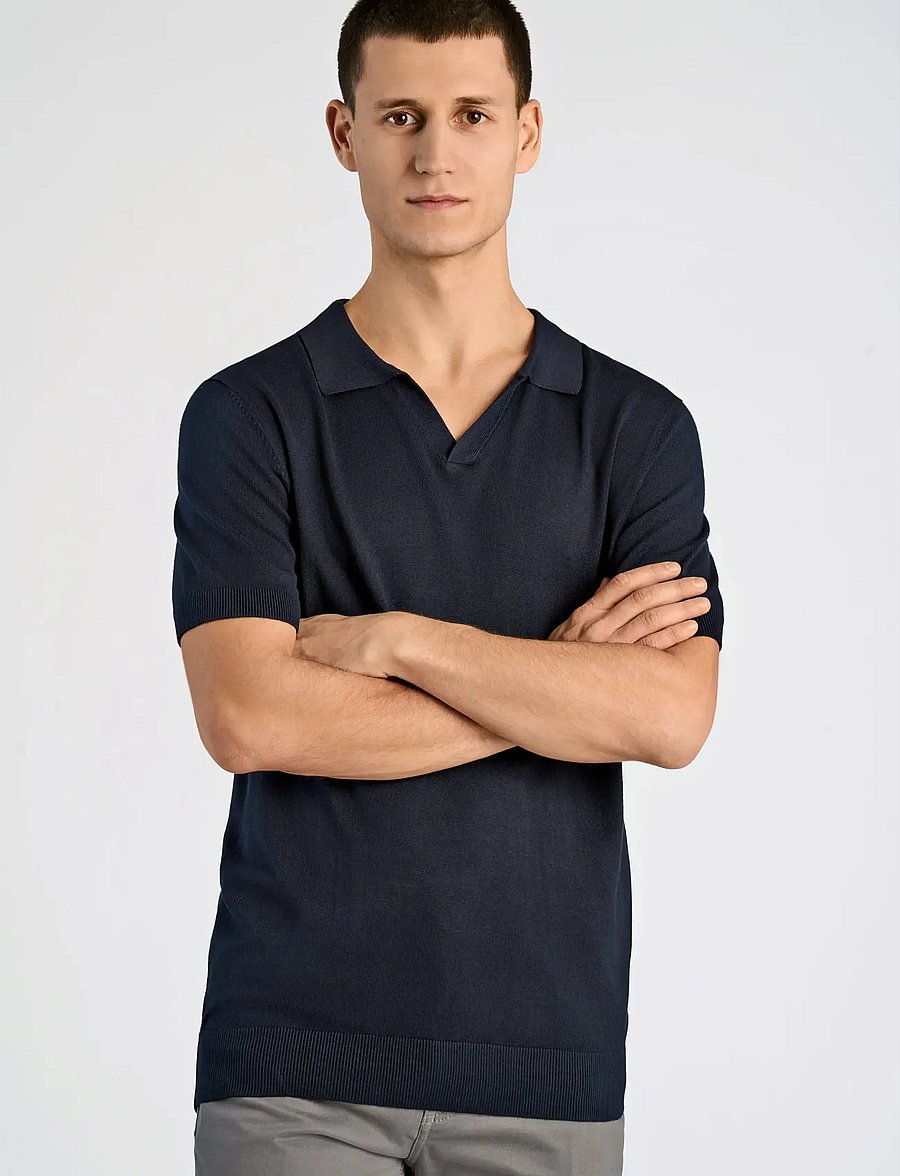 Lindbergh - Ecovero S/S v-neck polo - stickade pikéer - navy - 3