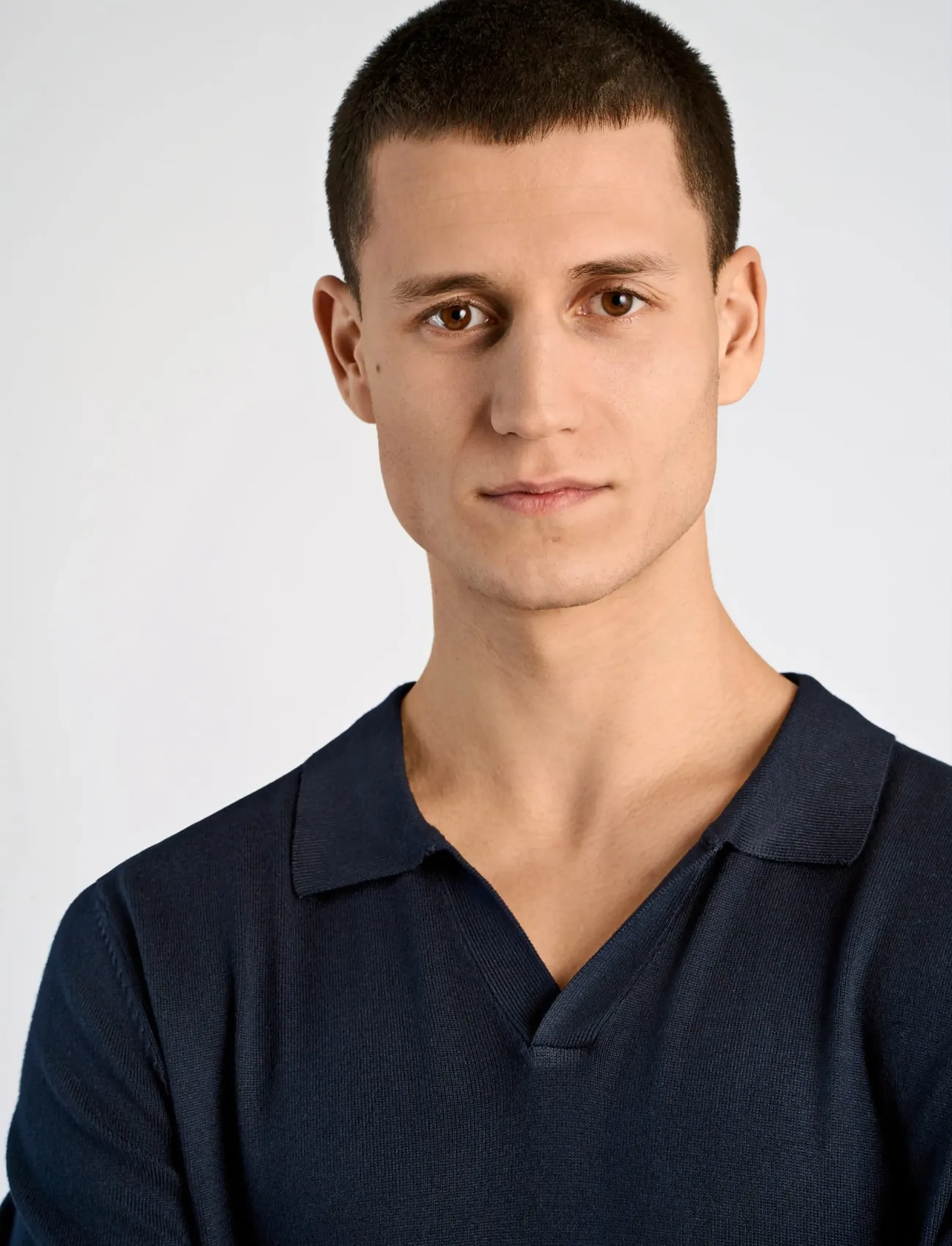 Ecovero S/S V-Neck Polo 4