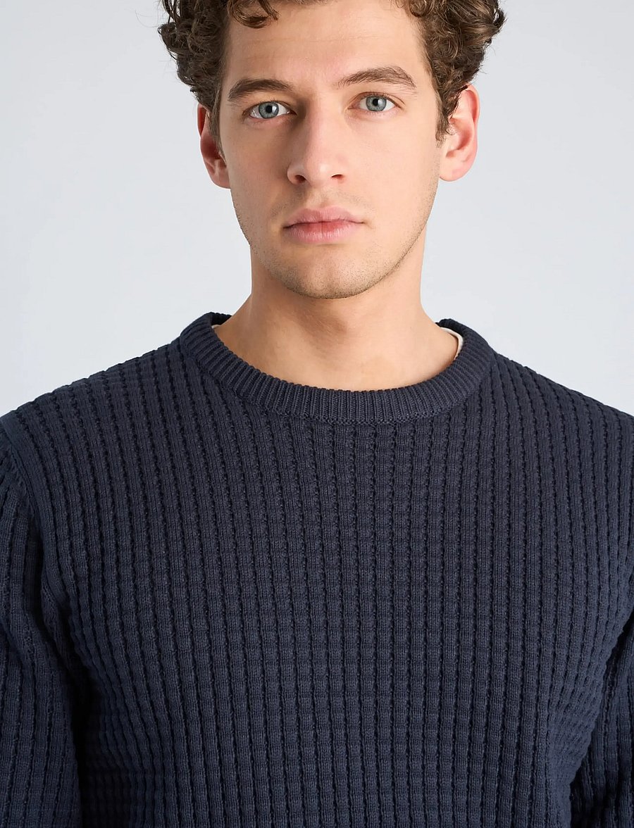 Lindbergh - Structure o-neck knit - navy - 5
