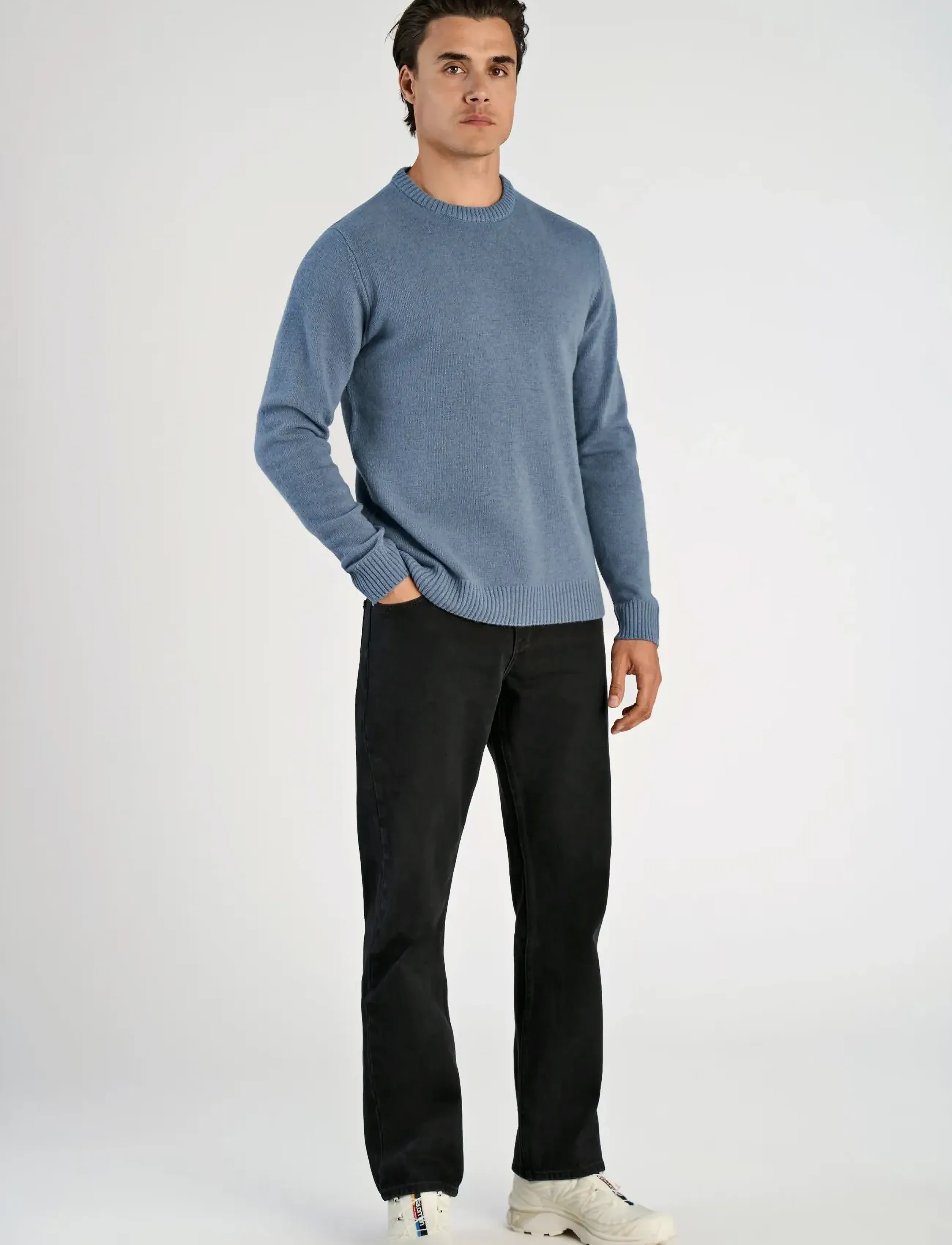Lambswool O-Neck Knit