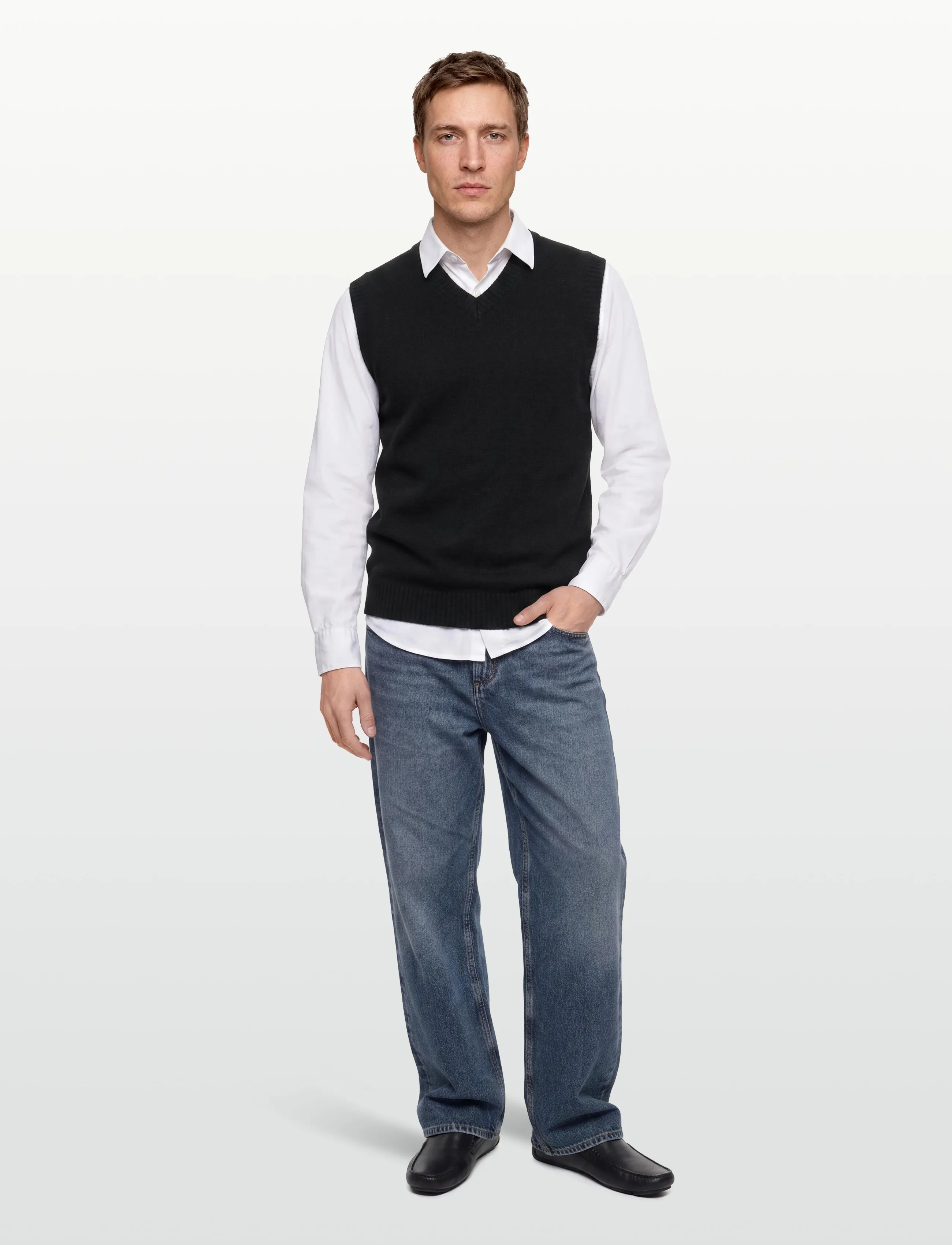 Lindbergh Lambswool V-Neck Slipover, L, Black, Strik > Strikkede Veste, Herre