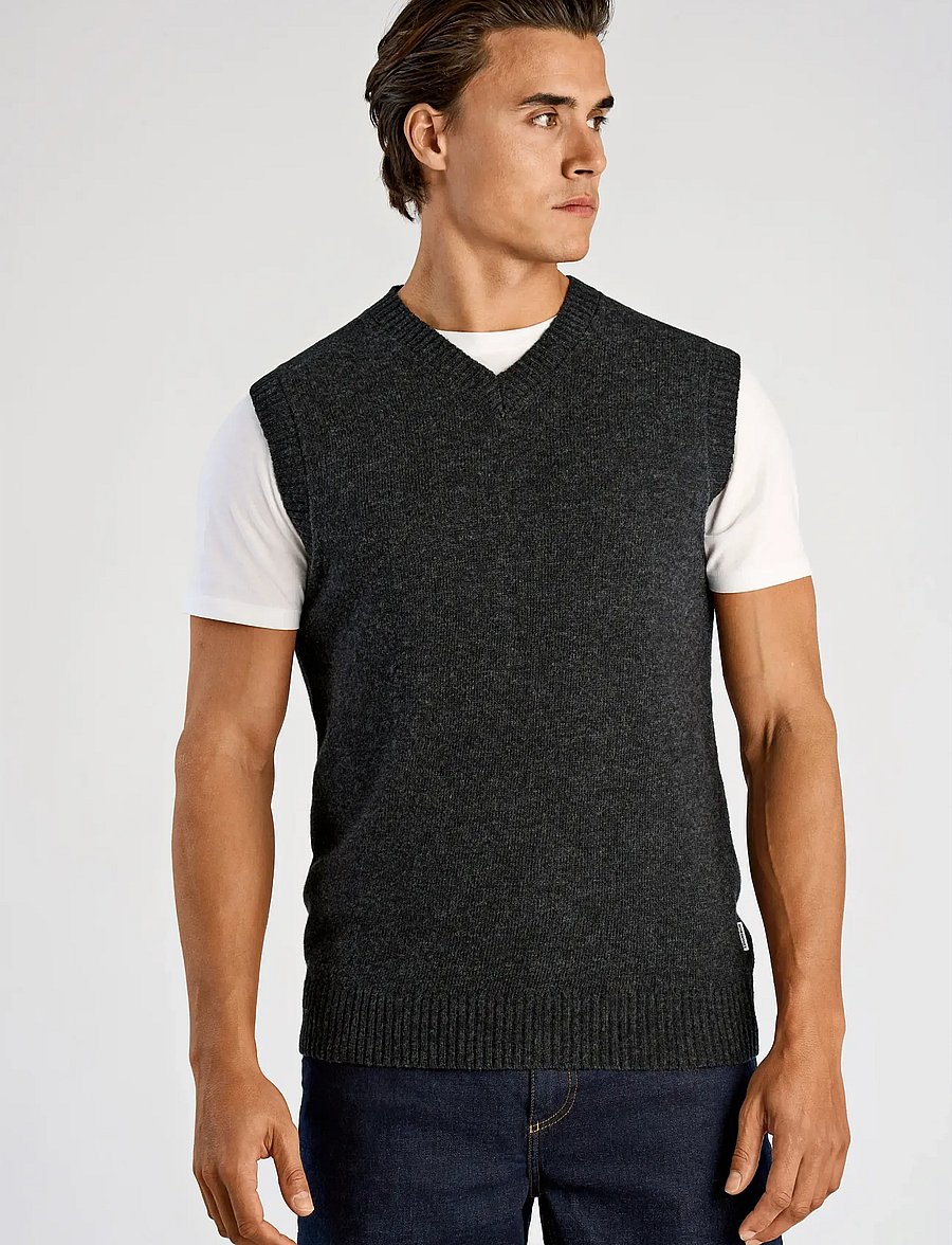 Lindbergh - Lambswool v-neck slipover - knitted vests - charcoal mel - 0