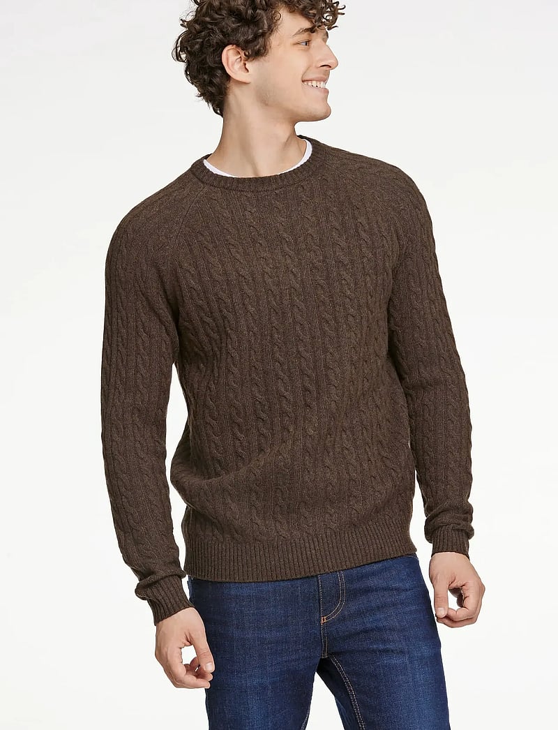 Lindbergh - Lambswool raglan cable o-neck knit - Ümmarguse kaelusega kudumid - dk brown mel - 5