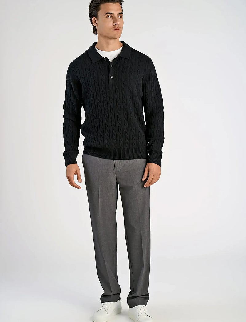 Lindbergh - Lambswool L/S button polo - polos en tricot à manches longues - black - 0