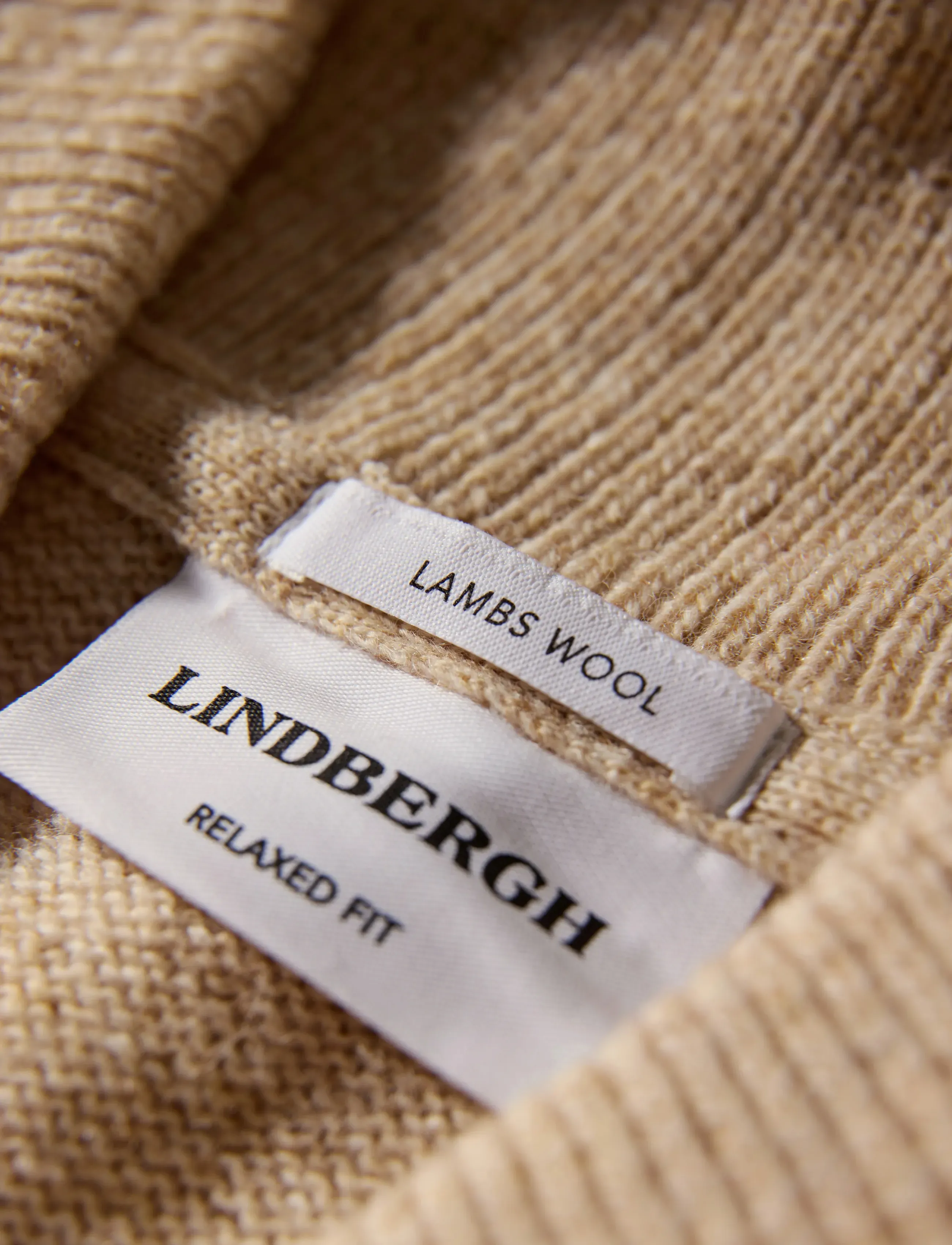 Lindbergh - Lambswool L/S shawl collar knit - pulls col v - lt sand mel - 3