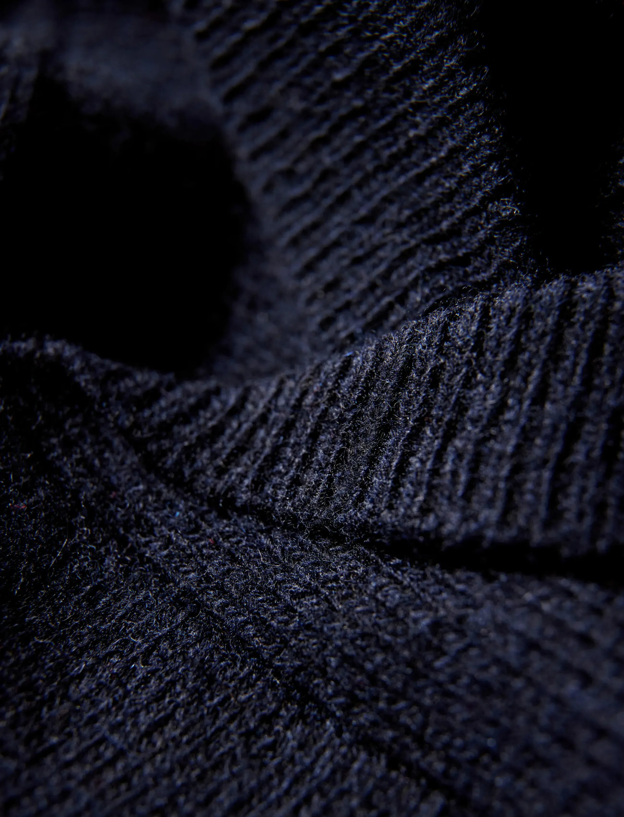 Lindbergh - Lambswool L/S shawl collar knit - v-hals - navy - 2