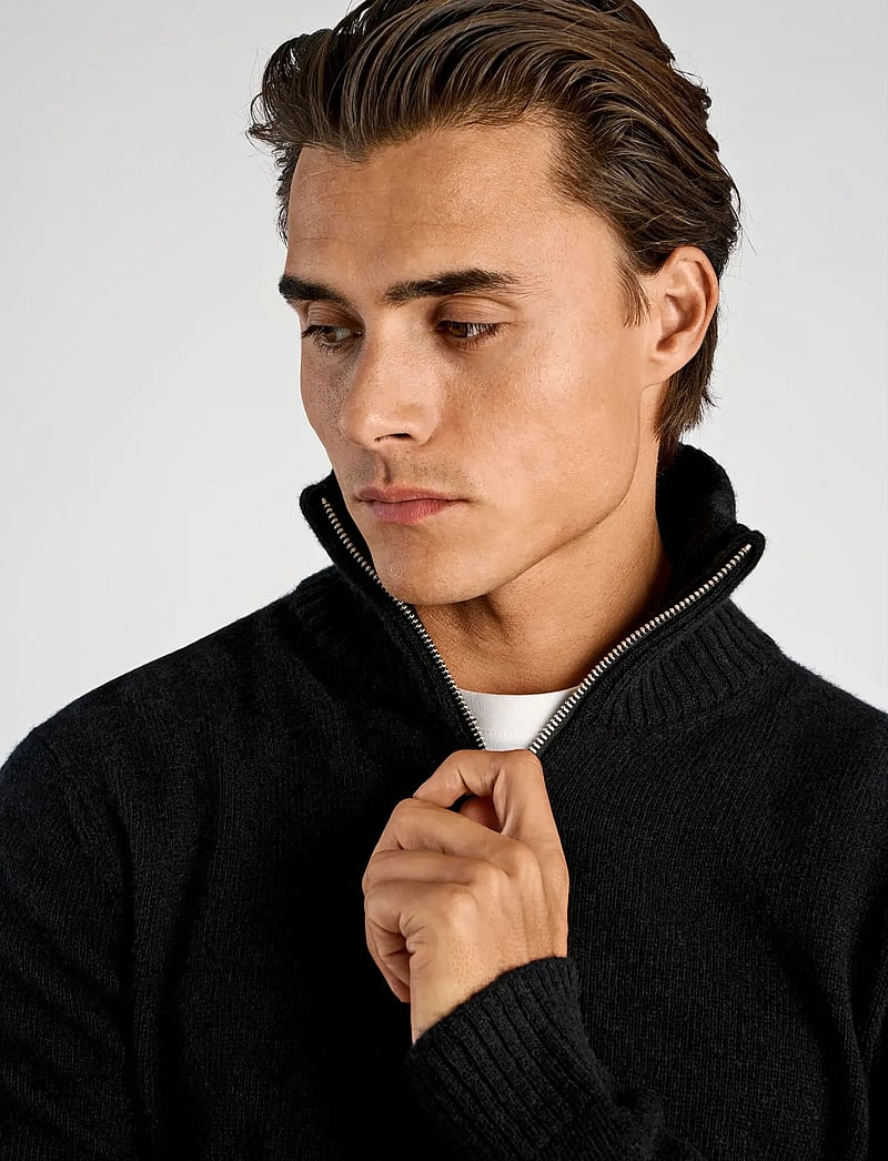 Lindbergh - Lambswool half zip knit oversize collar - halfzip strik - black - 5