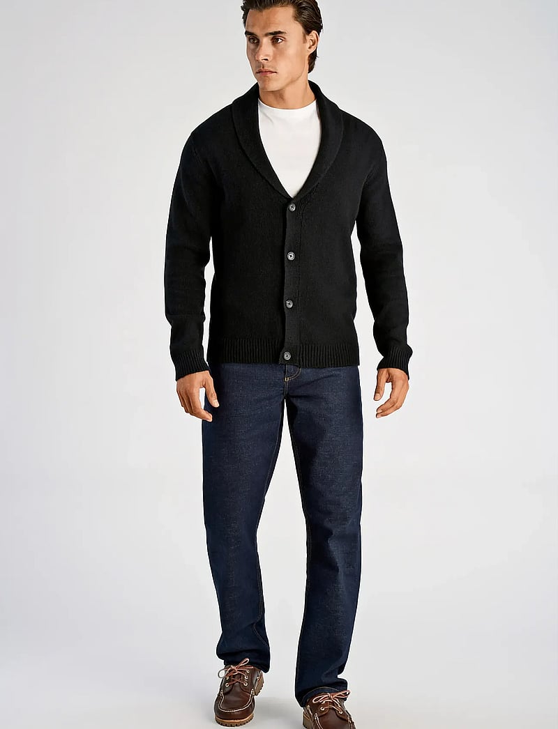 Lindbergh - Lambswool shawlcollar cardigan - cardigans - black - 4