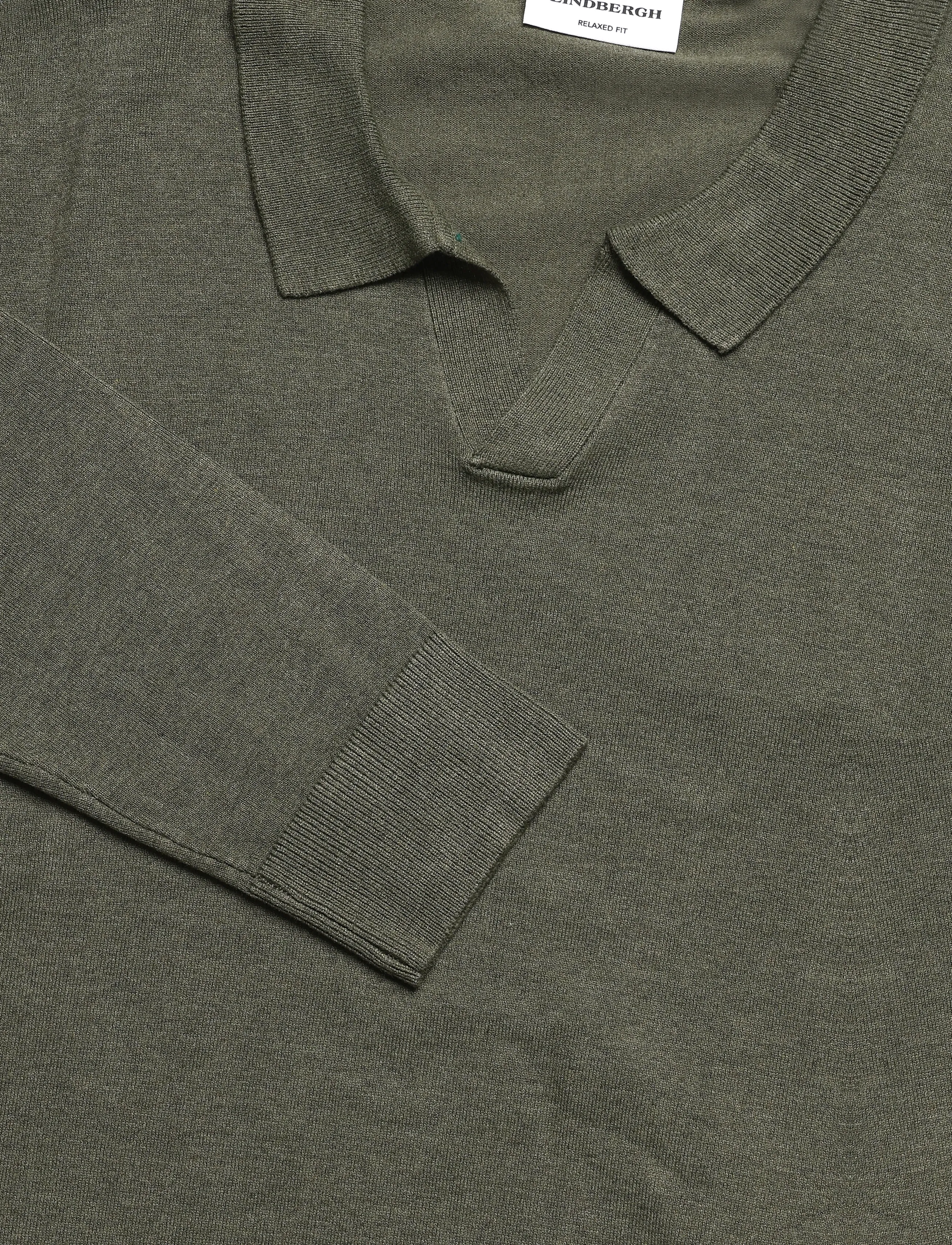 Lindbergh - Soft viscose blend v-neck polo - long-sleeved knitted polos - army mel - 2
