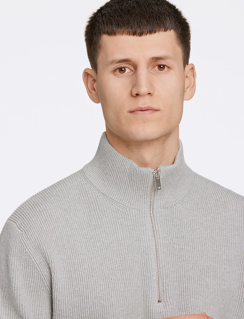 Lindbergh - Half zip rib knit - tõmblukk-kaelusega džemprid - lt grey mel - 5