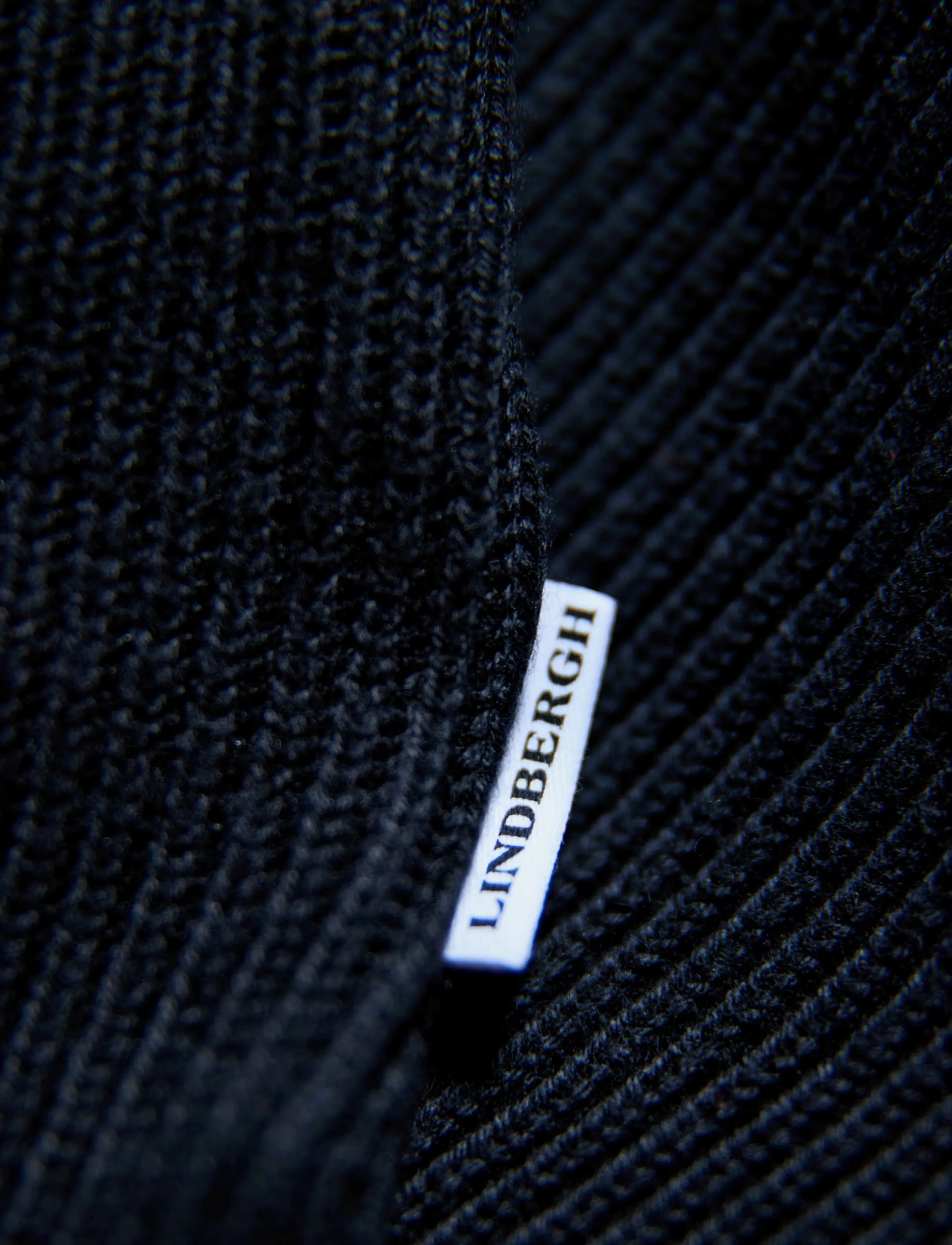 Lindbergh - Rib knitted o-neck knit - rund hals - black - 3