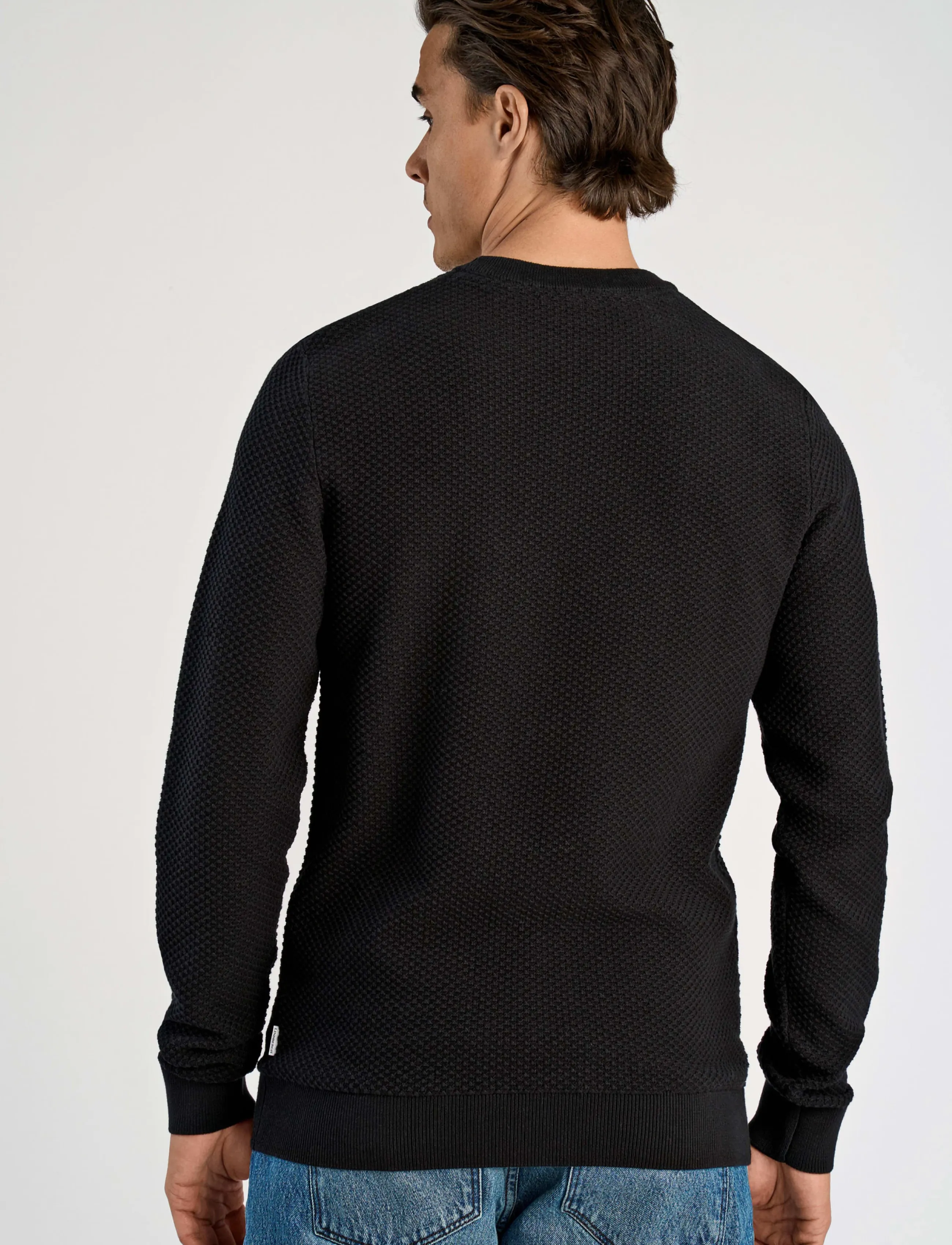 Lindbergh Structure O-Neck Knit stickade tröjor herr – bild 3