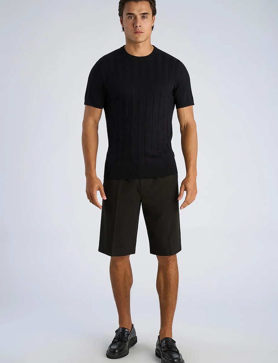 Lindbergh - Knitted crew neck t-shirt - kurzärmelig - dusty black - 0