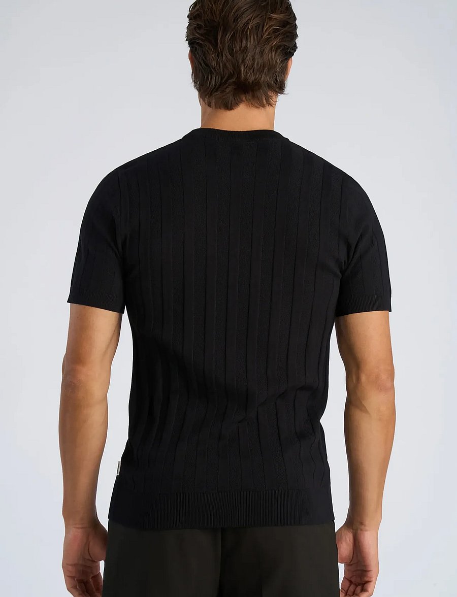 Lindbergh - Knitted crew neck t-shirt - kurzärmelig - dusty black - 4