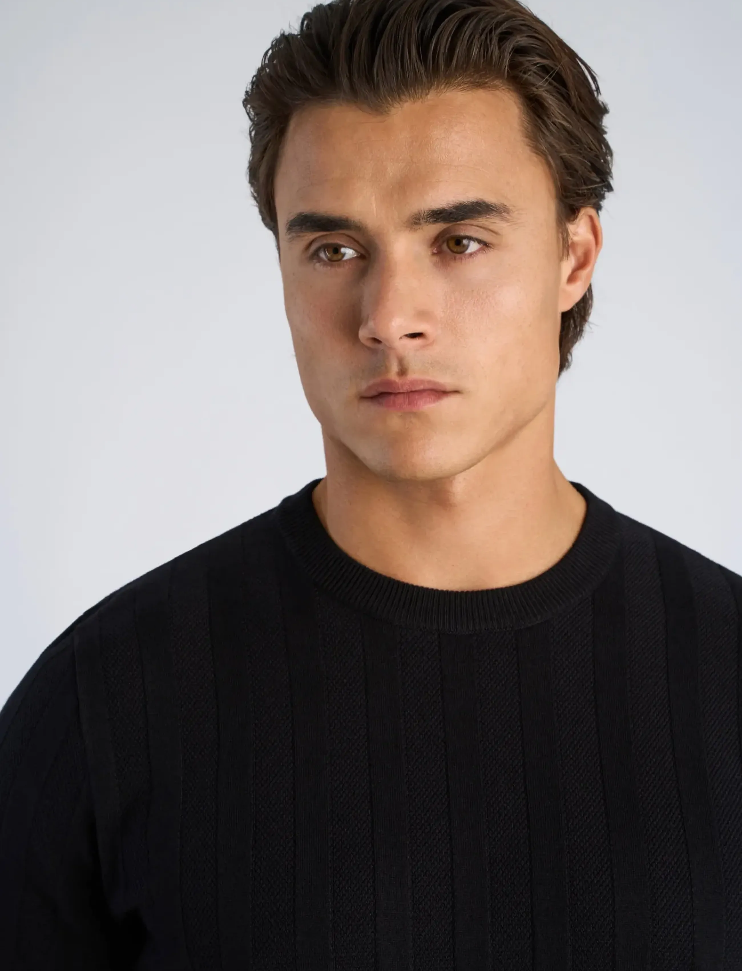 Lindbergh - Knitted crew neck t-shirt - kurzärmelig - dusty black - 5