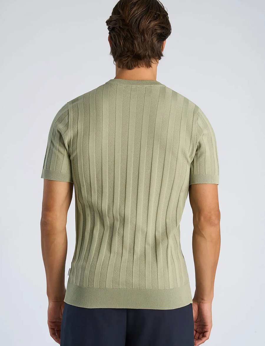 Lindbergh - Knitted crew neck t-shirt - short-sleeved t-shirts - dusty green - 4