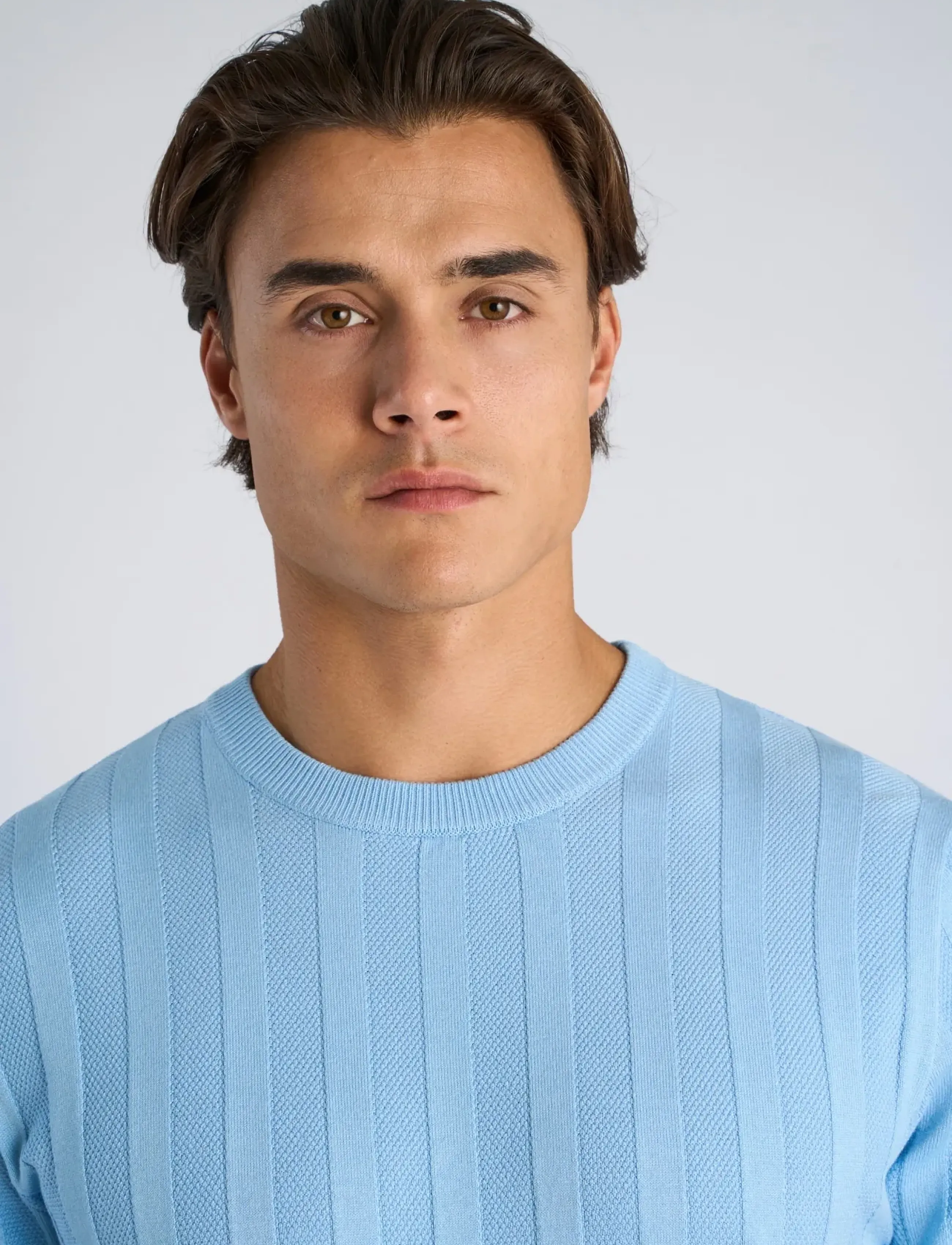 Lindbergh - Knitted crew neck t-shirt - short-sleeved t-shirts - lt blue - 5