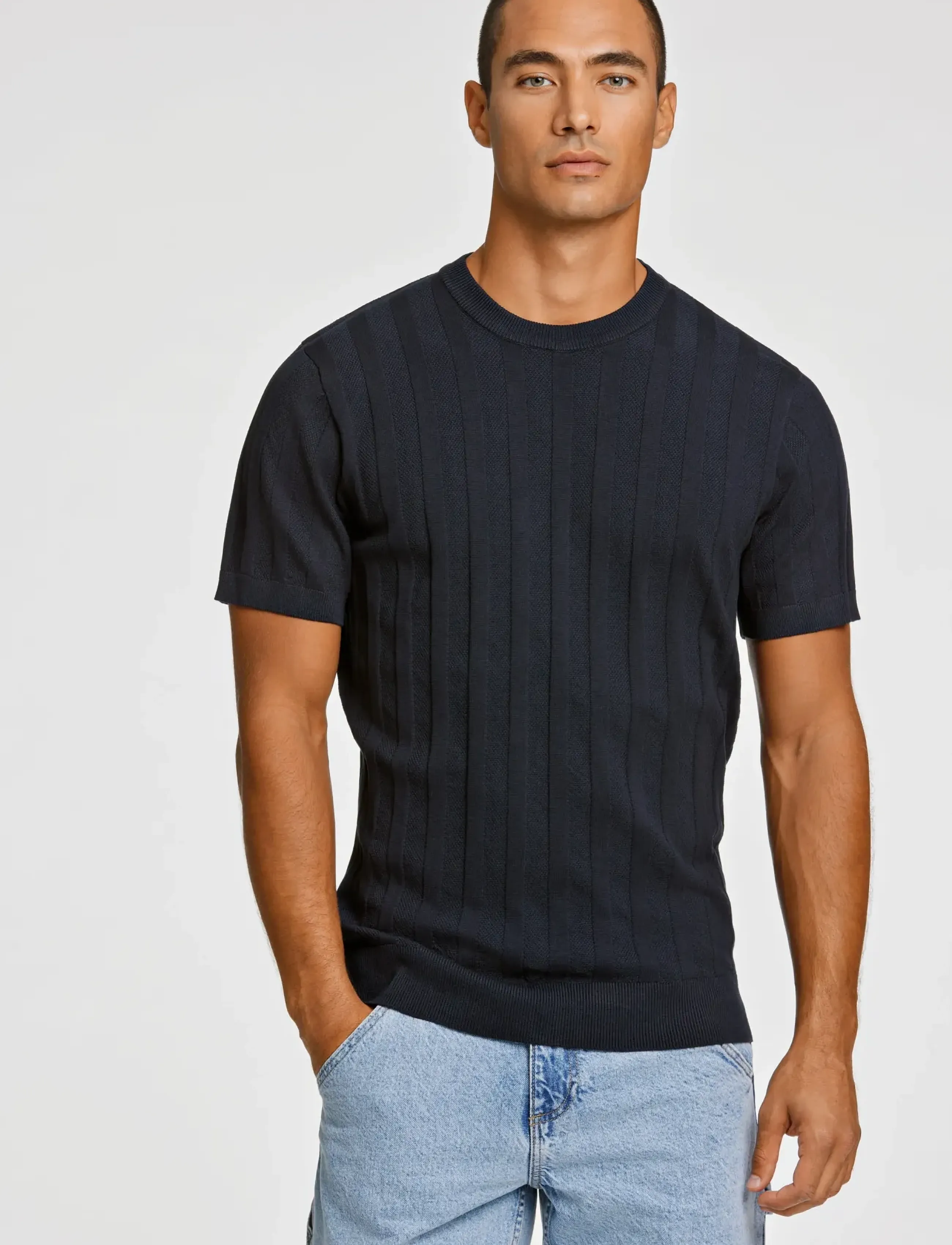 Lindbergh - Knitted crew neck t-shirt - kurzärmelig - navy - 3