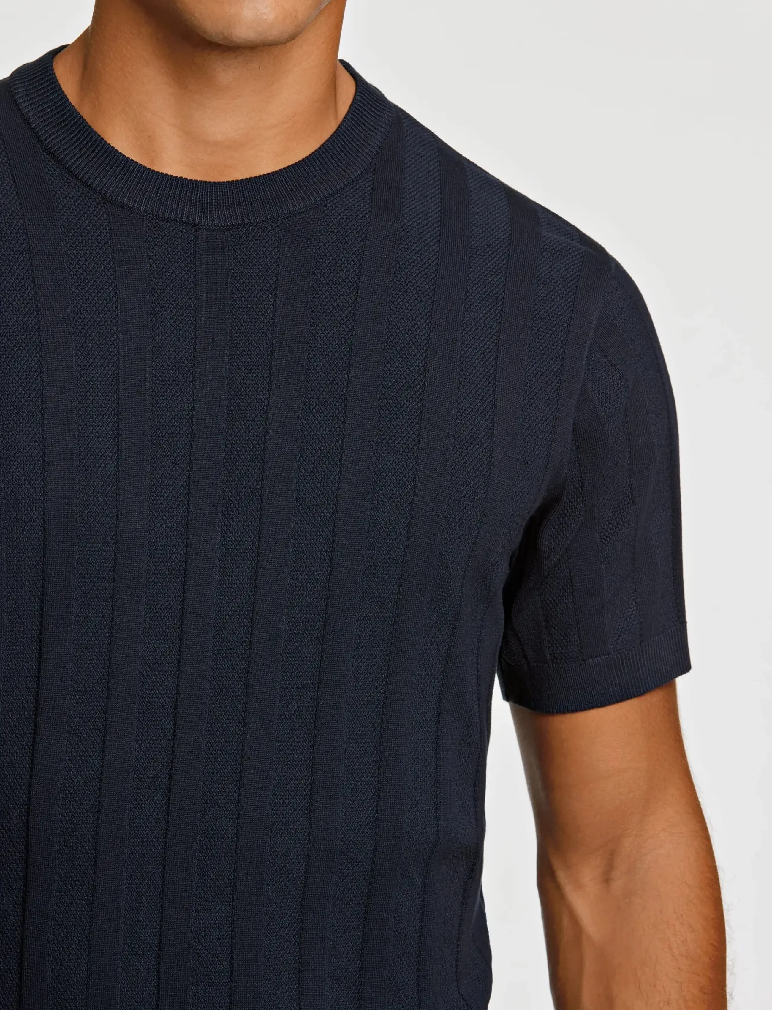Lindbergh Knitted Crew Neck T-Shirt herr – bild 5