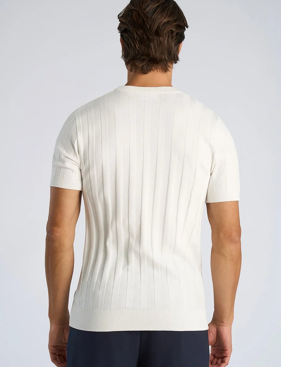 Lindbergh - Knitted crew neck t-shirt - kortærmede t-shirts - salt white - 4