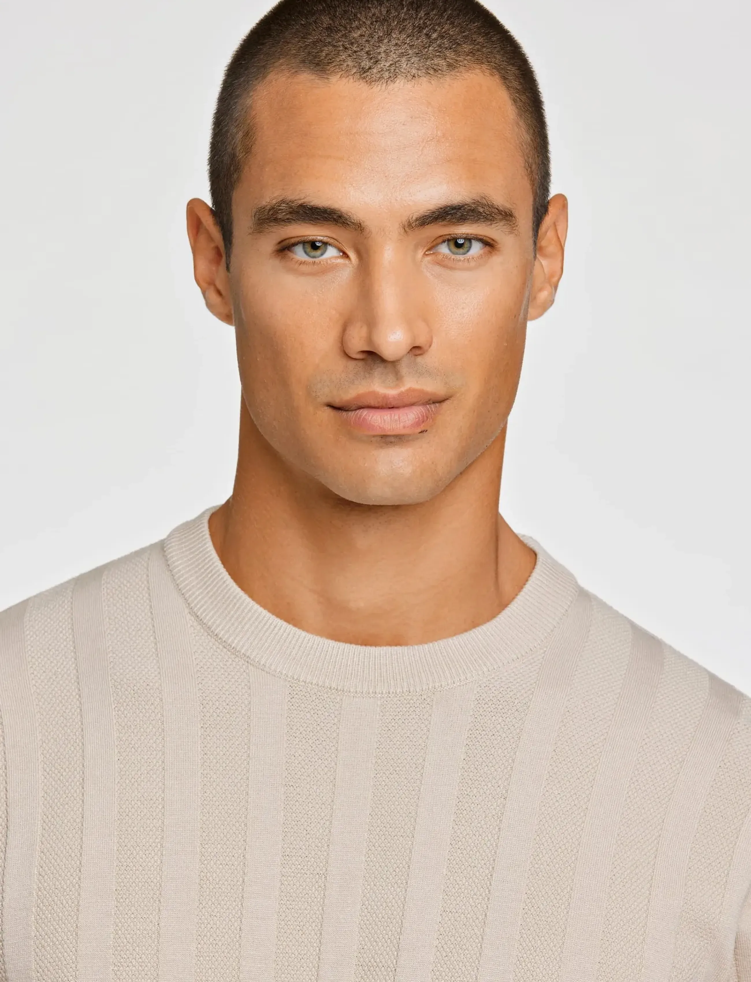 Lindbergh - Knitted crew neck t-shirt - kurzärmelig - stone - 5