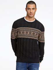 Lindbergh - Jaquard cable o-neck sweater - rundhals - black - 2