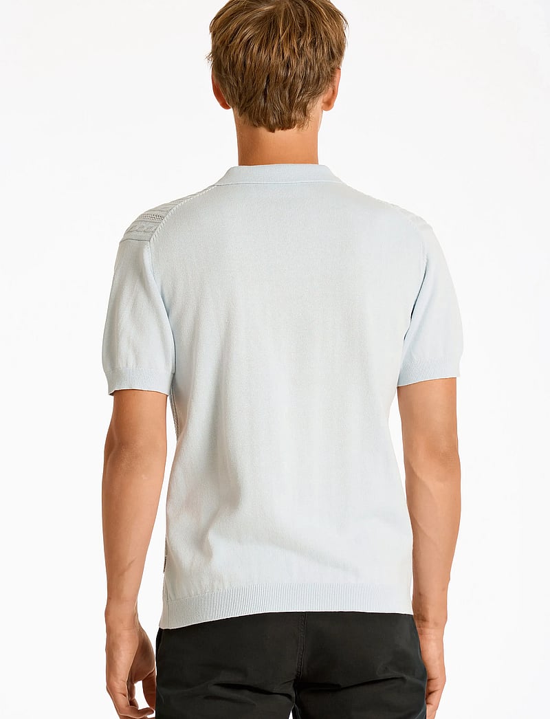 Lindbergh - Knitted S/S cable cardigan - kortærmede skjorter - pastel blue - 2