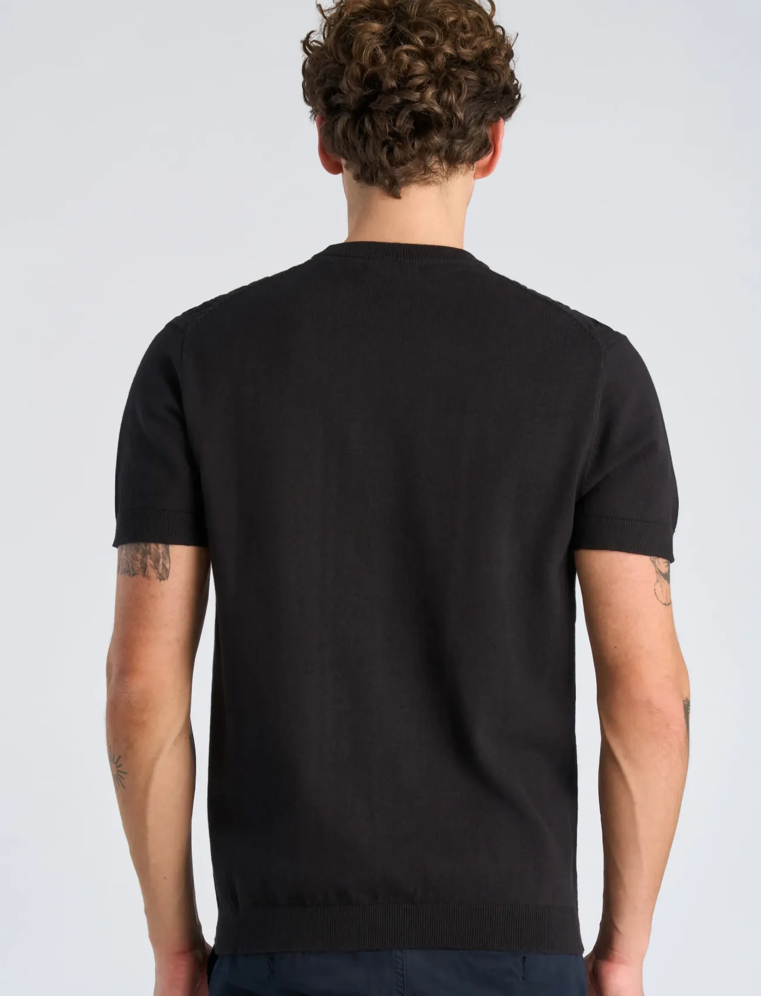 Lindbergh - Knitted S/S o-neck tee - strickmode - black - 4