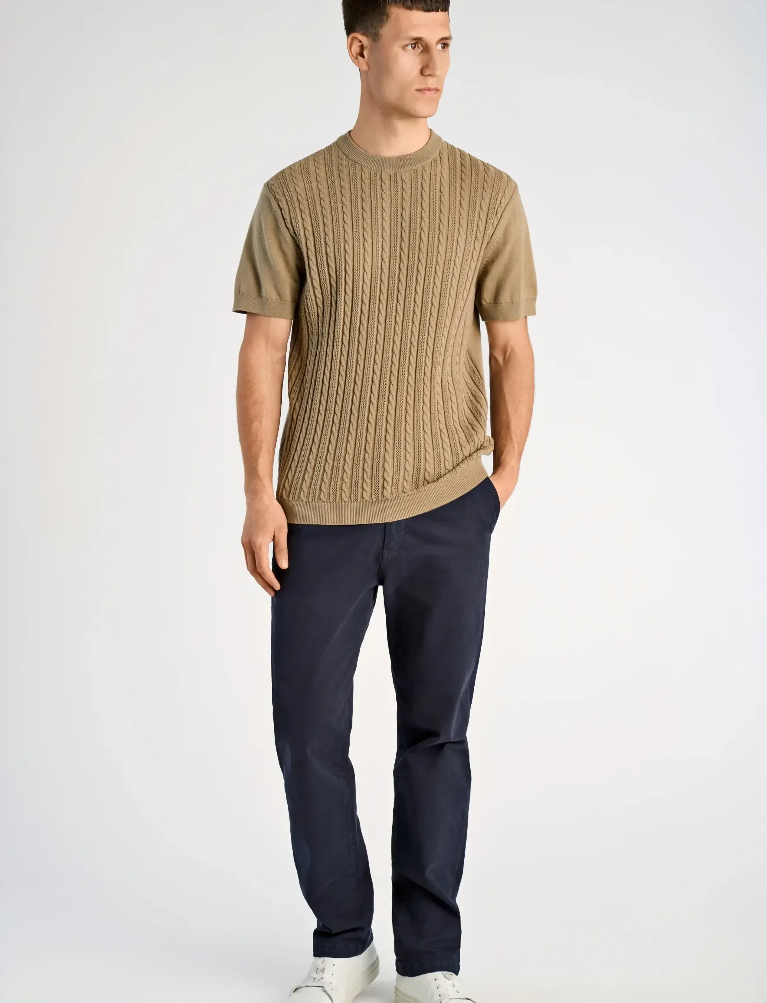 Lindbergh Knitted S/S o-neck tee - Tøj - DUSTY GREEN / khaki/green