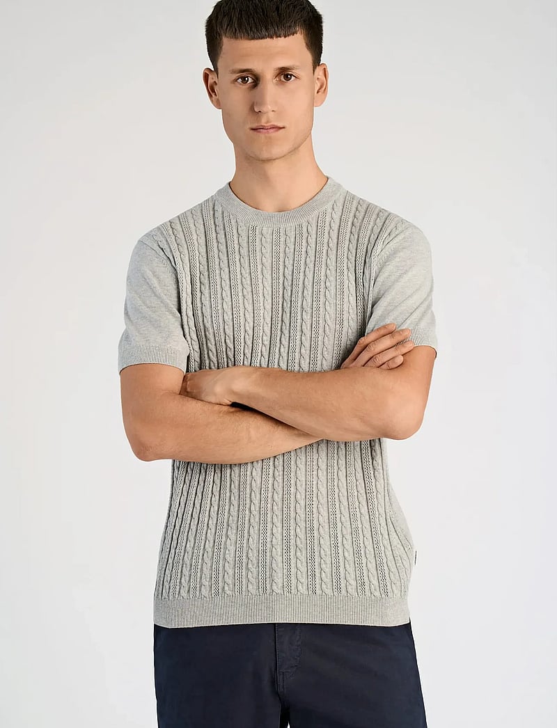 Lindbergh - Knitted S/S o-neck tee - polostrik - grey mel - 3
