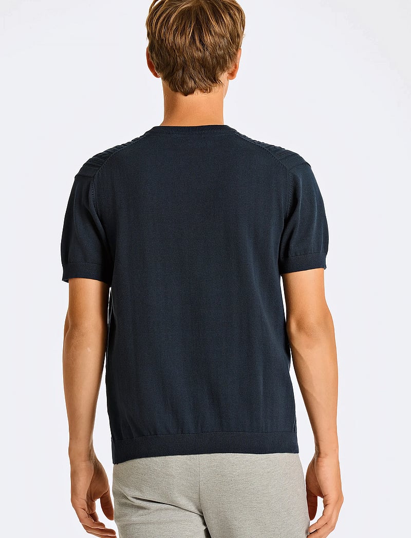 Lindbergh - Knitted S/S o-neck tee - kootud polosärgid - navy - 3