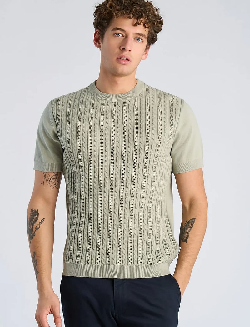 Lindbergh - Knitted S/S o-neck tee - gestrickte polohemden - sage green - 3