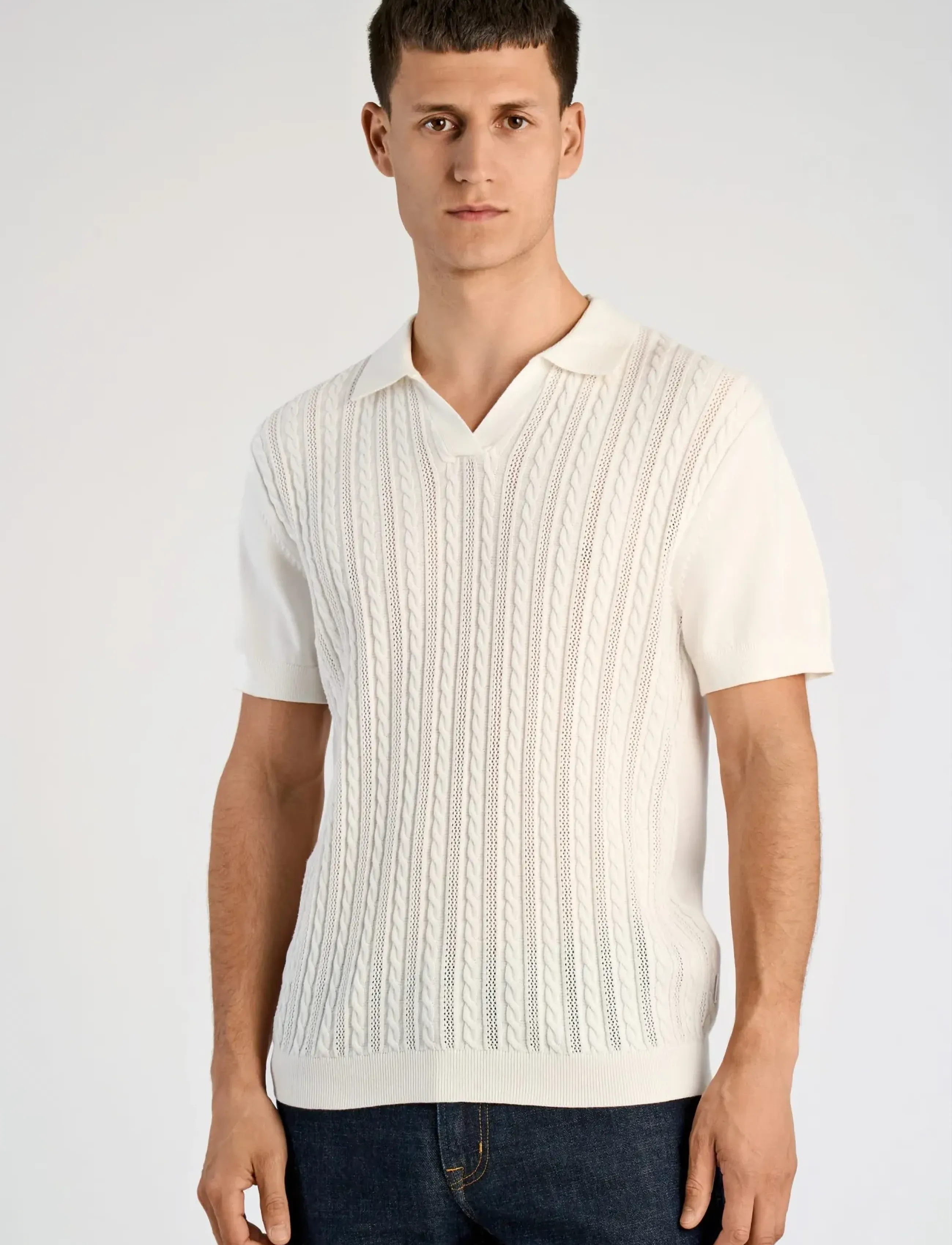 Knitted S/S Cable V-Neck Polo 2