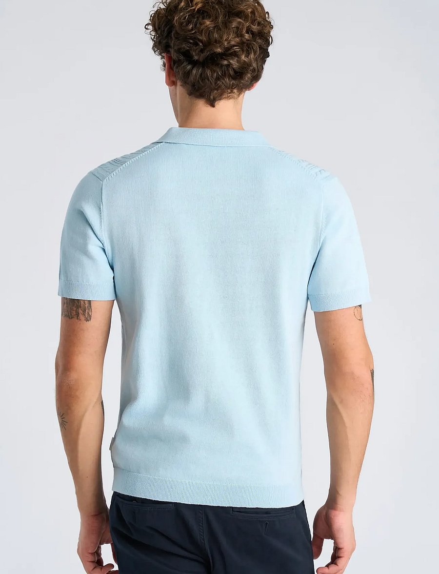 Lindbergh - Knitted S/S cable v-neck polo - polostrik - sky blue - 4
