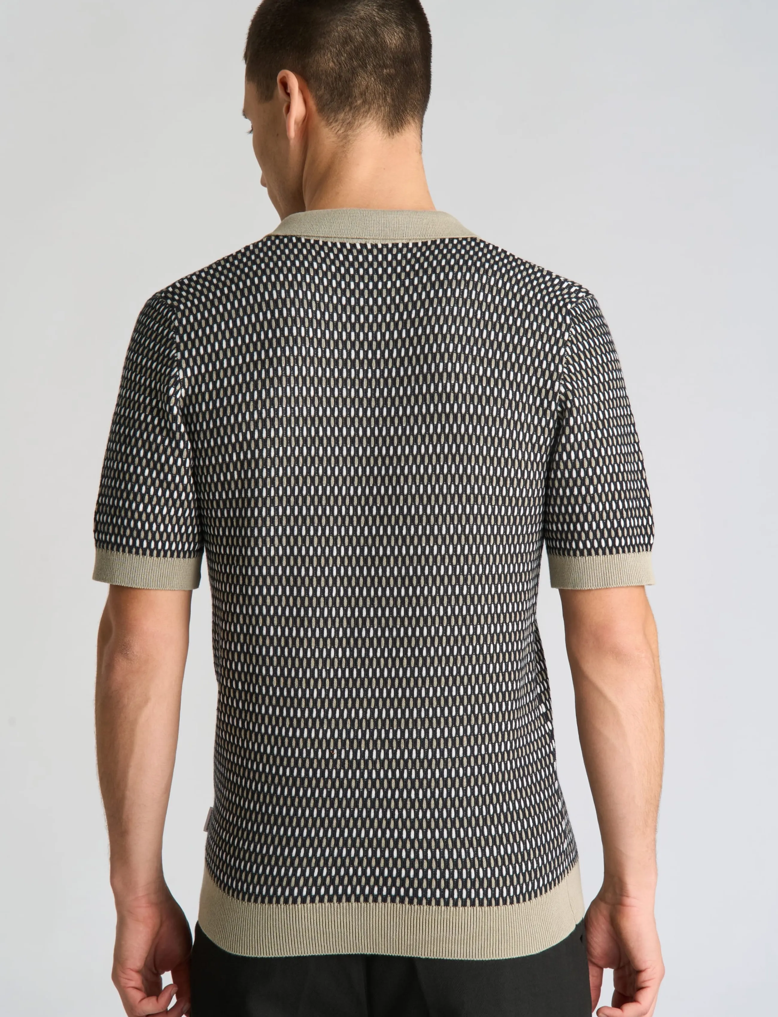 Jacquard S/S V-Neck Polo 3