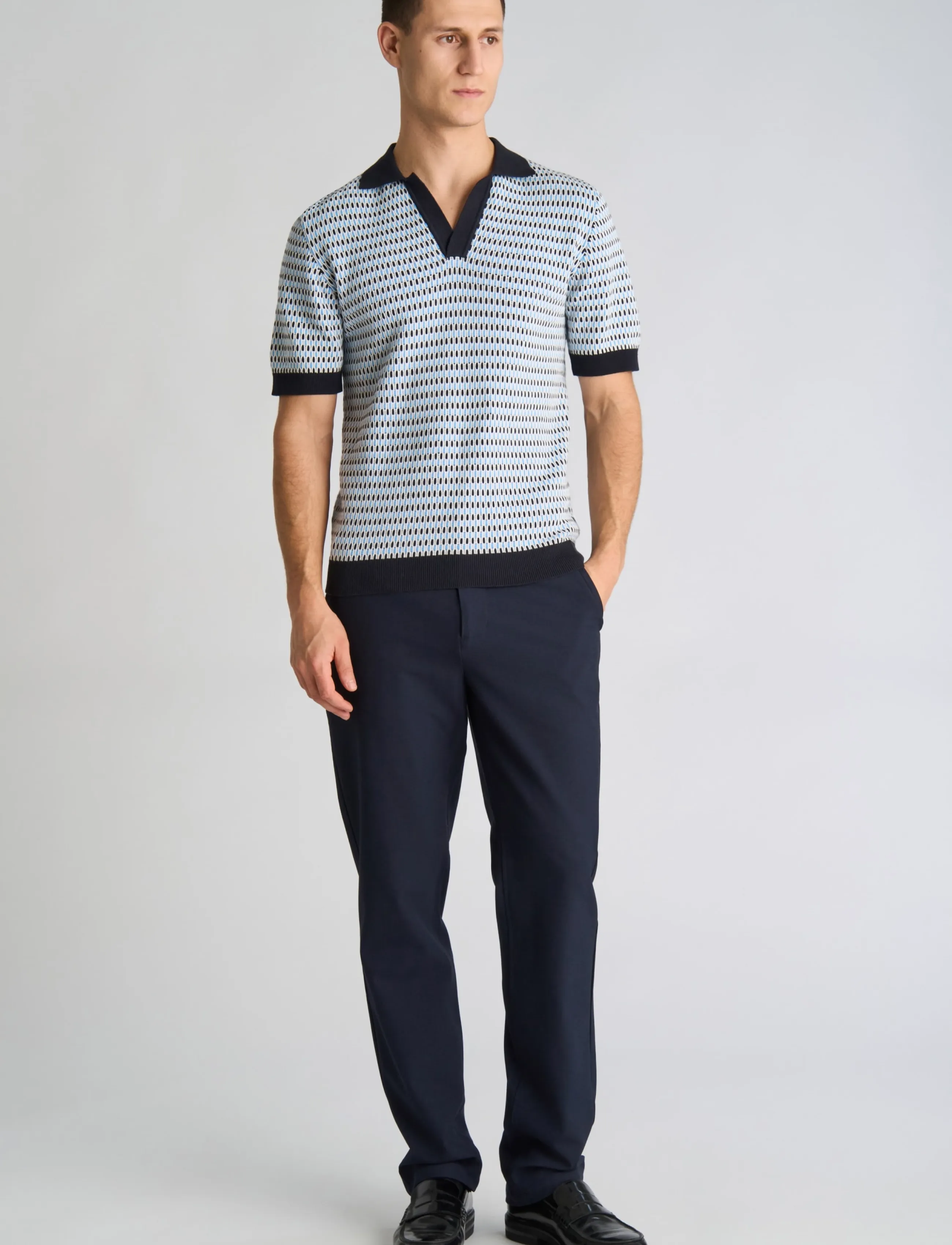 Lindbergh Jacquard S/S v-neck polo - V-Ausschnitt - NAVY / navy