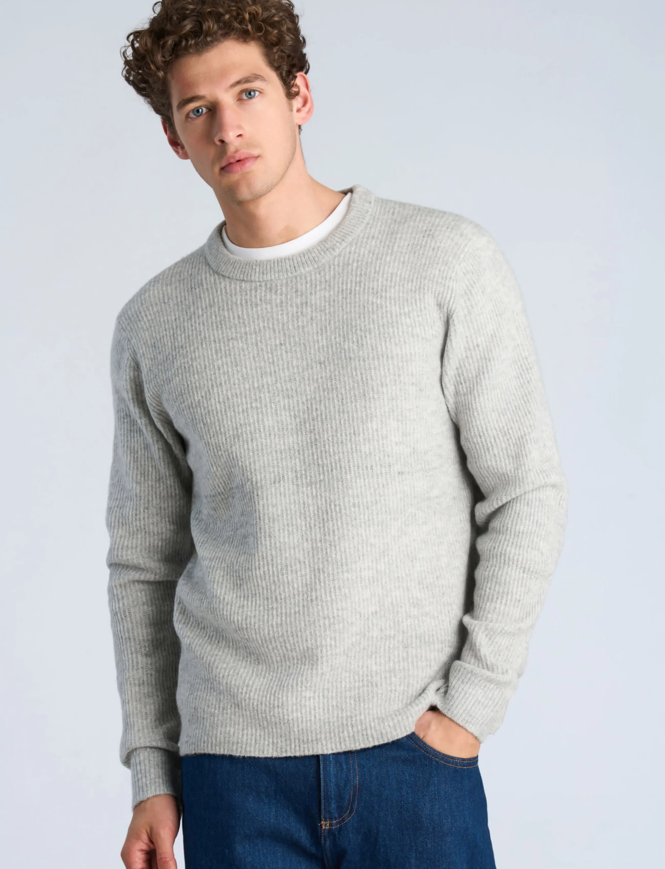 Lindbergh Rib Knitted L/S O-Neck Sweater stickade tröjor herr – bild 2