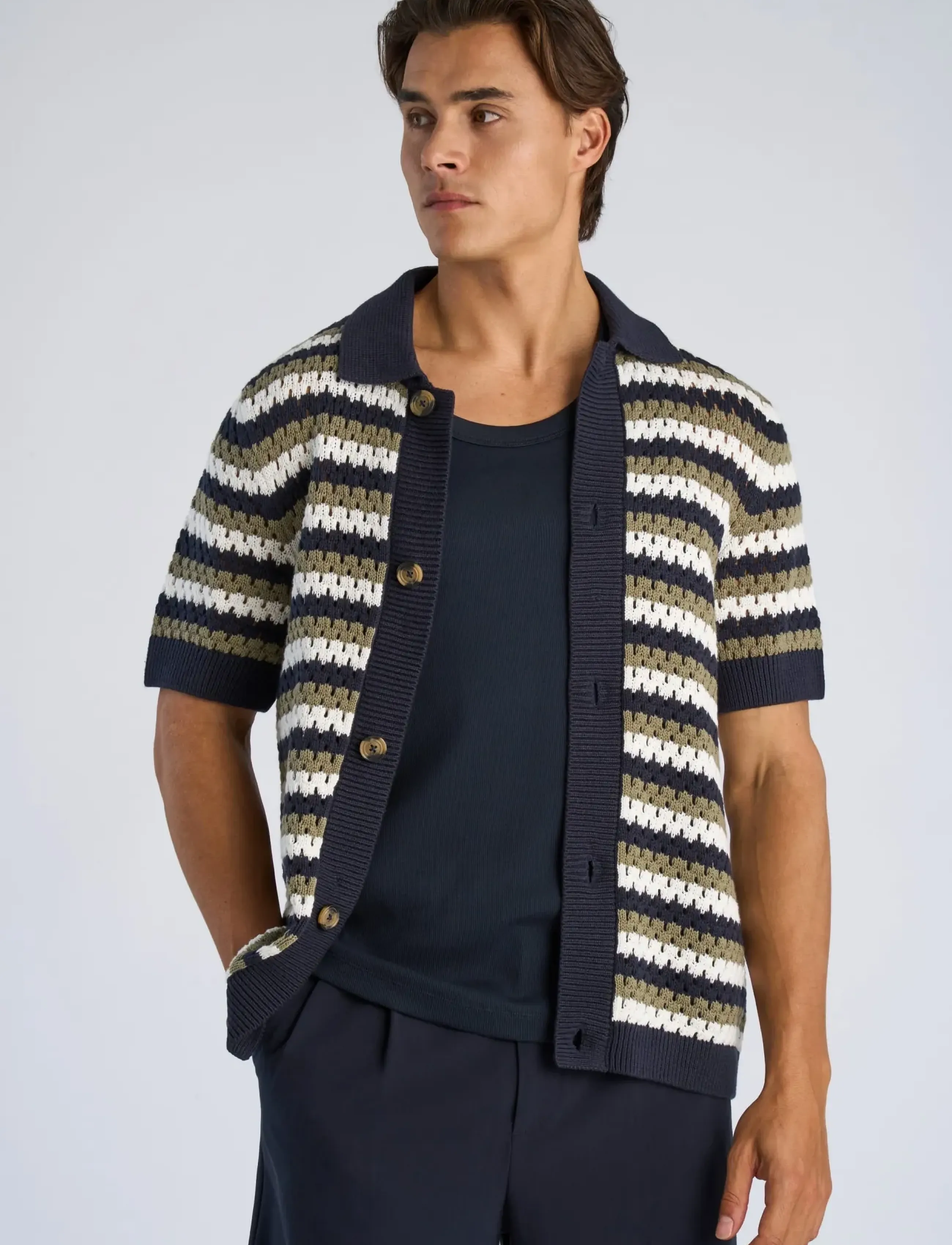 Lindbergh - Chrochet cardigan S/S - short-sleeved shirts - dusty green - 3