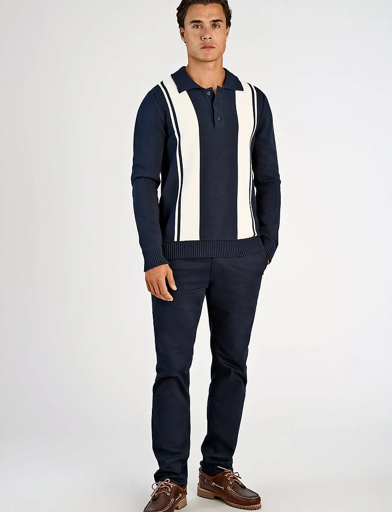 Lindbergh - Knitted block stripe L/S polo - kootud polosärgid - navy - 0