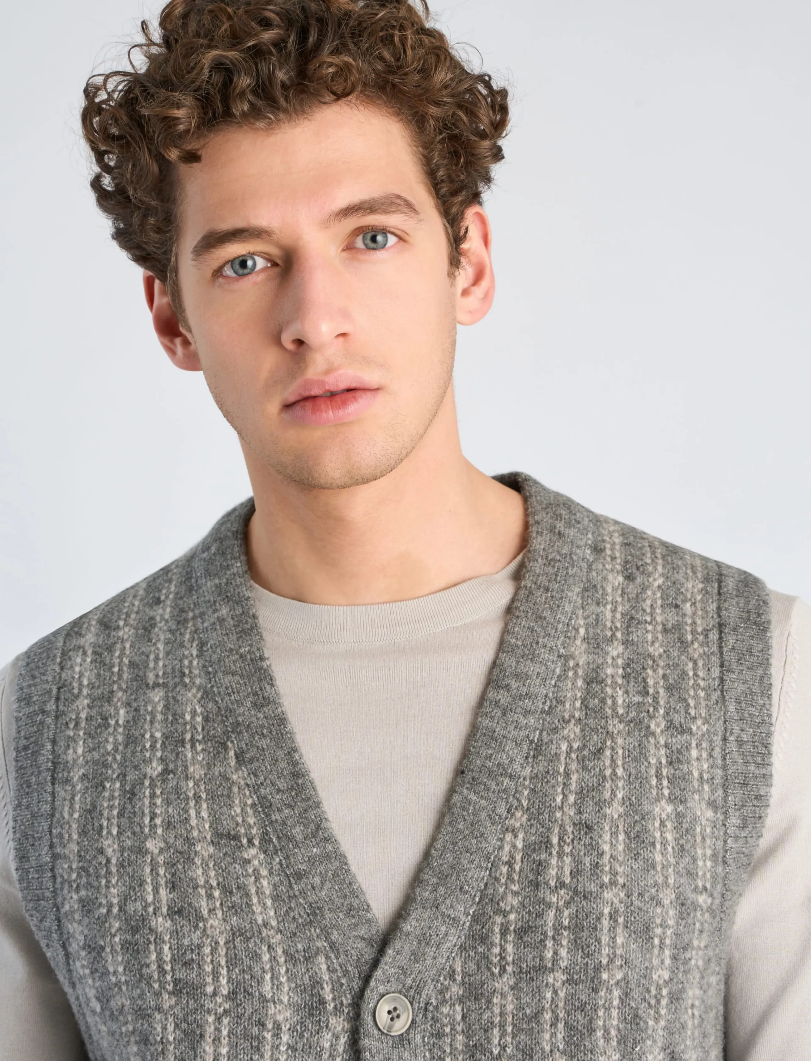 Lindbergh Jacquard Knitted Slipover Cardigan herr – bild 5