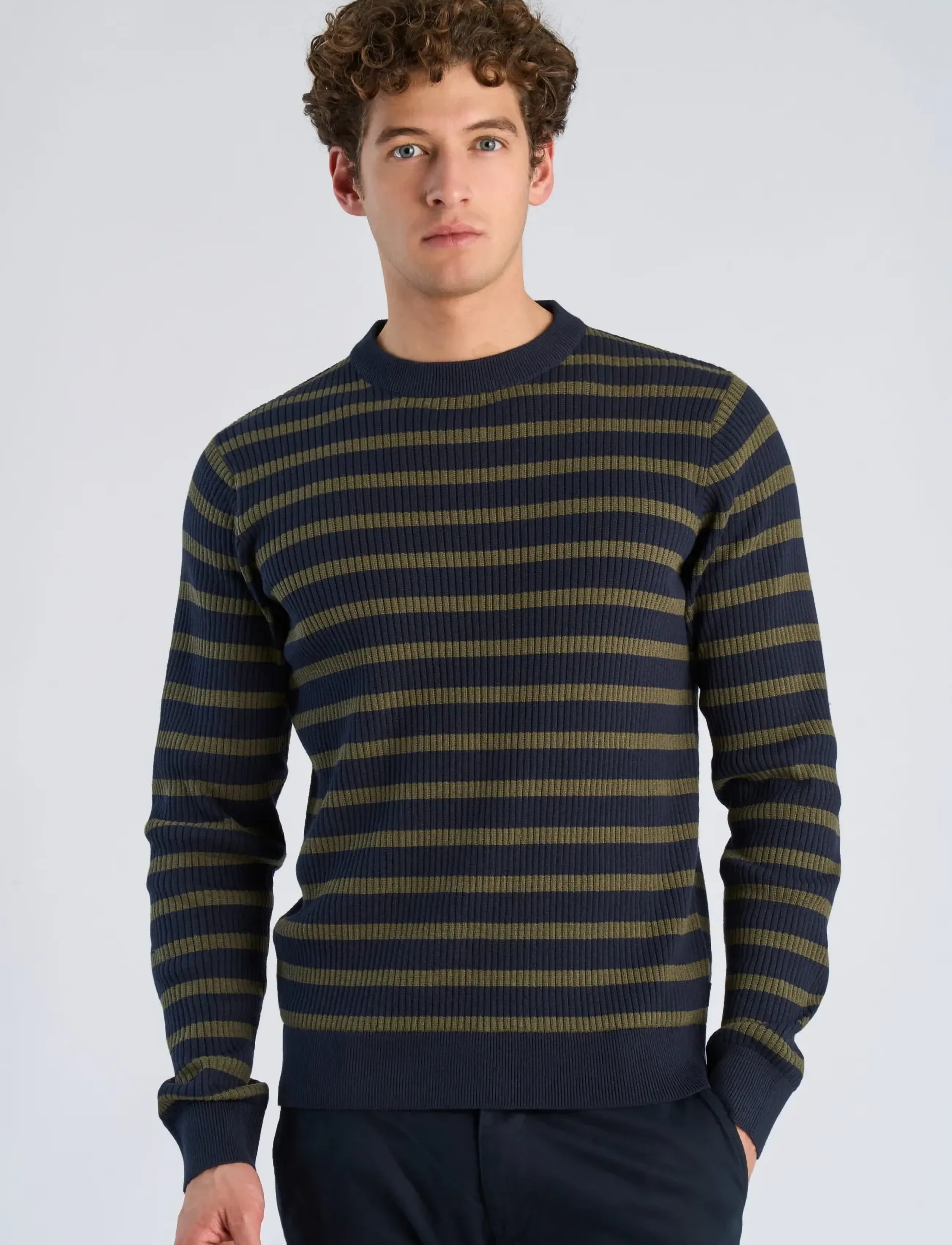 Lindbergh - Recycled crew neck knit L/S - Ümmarguse kaelusega kudumid - army - 3