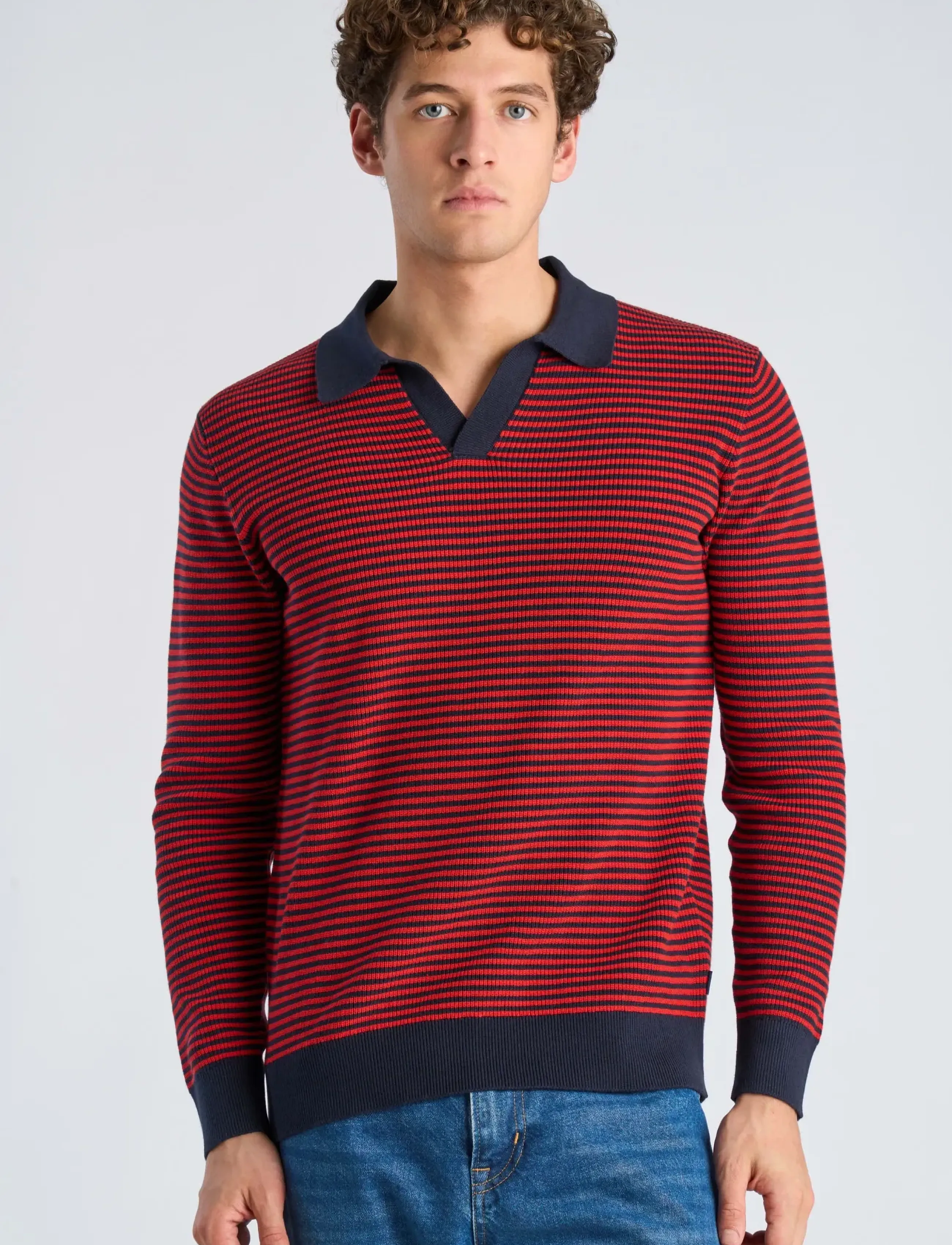 Lindbergh - Recycled v-neck polo knit L/S - poloer i strik med lange ærmer - red - 3