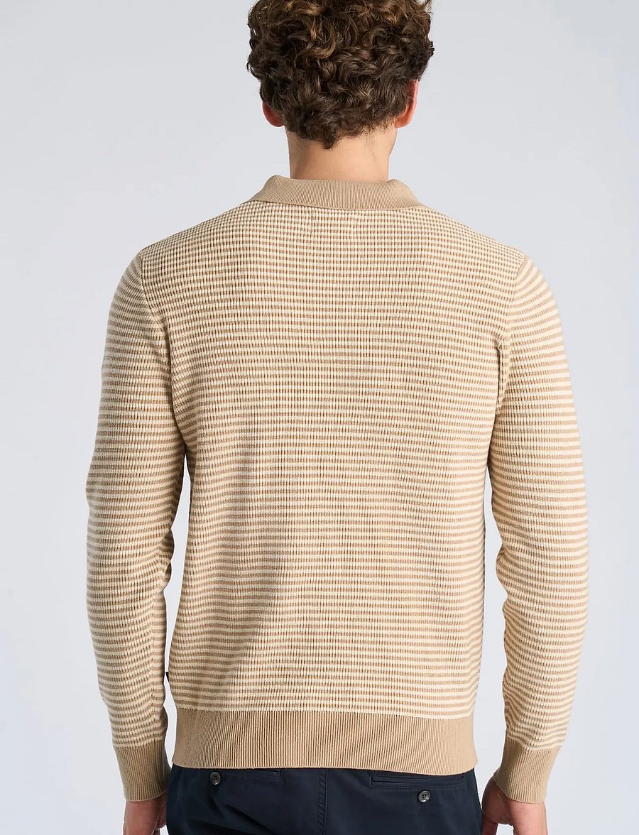 Lindbergh - Recycled v-neck polo knit L/S - poloer i strik med lange ærmer - sand - 4