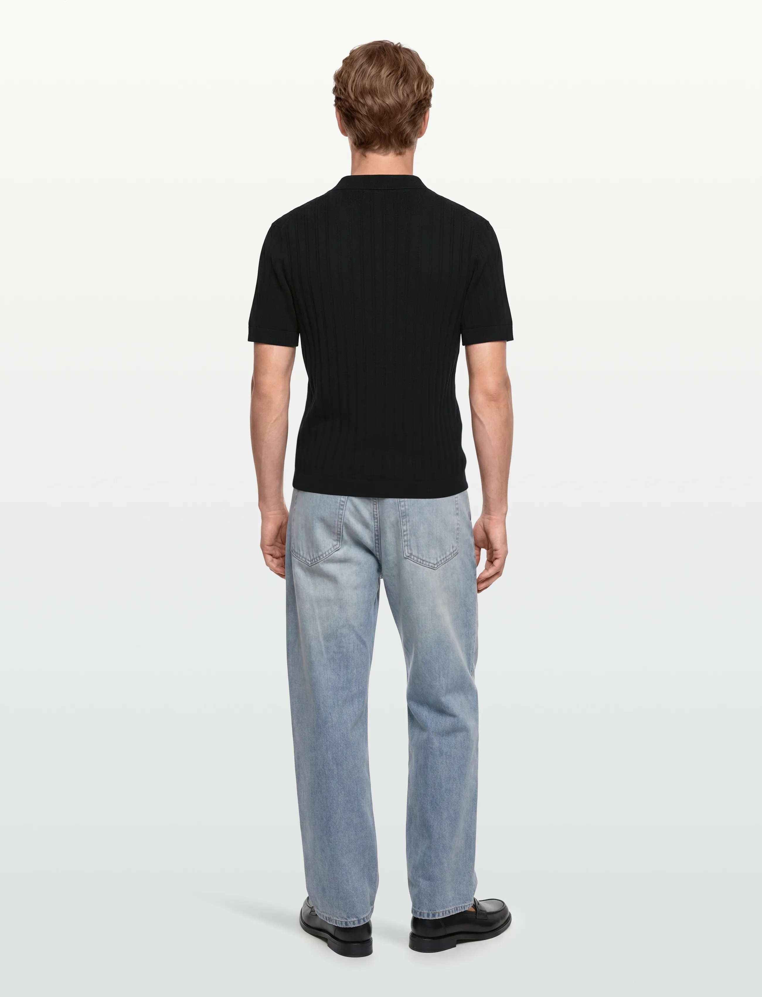 Knitted S/S V-Neck Polo 3