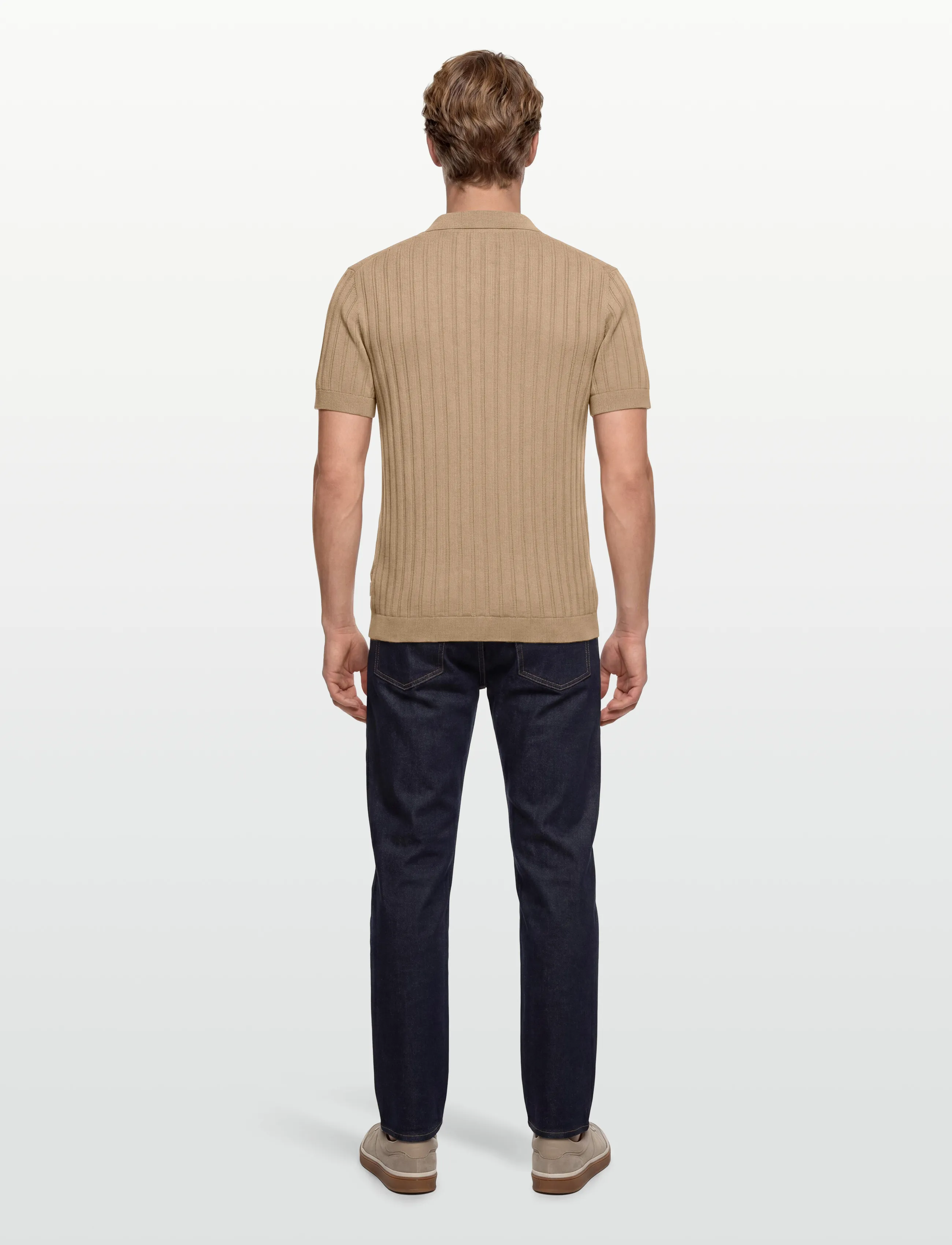 Knitted S/S V-Neck Polo 3