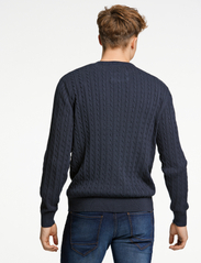 Lindbergh - O-neck cable knit - perusneuleet - navy - 3